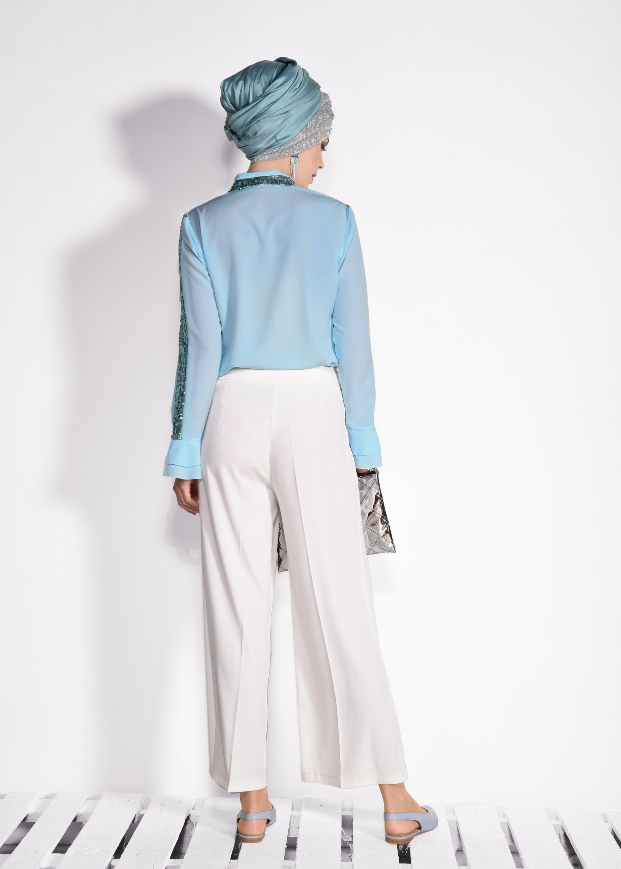 Tesettür giyim YEŞİL PUL PAYET DETAYLI BLUZ 4138