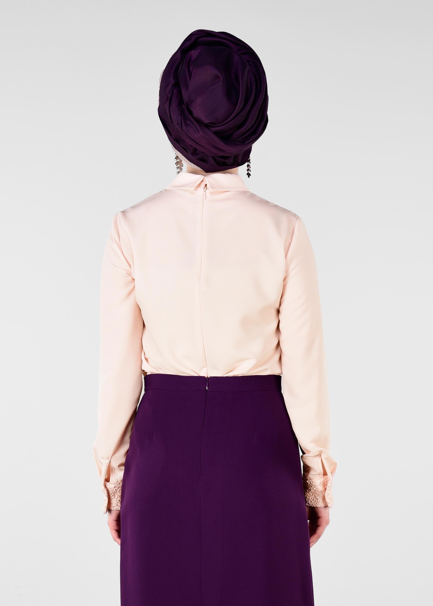 Tesettür giyim PUDRA DOKULU SİVRİ YAKA BLUZ 4139