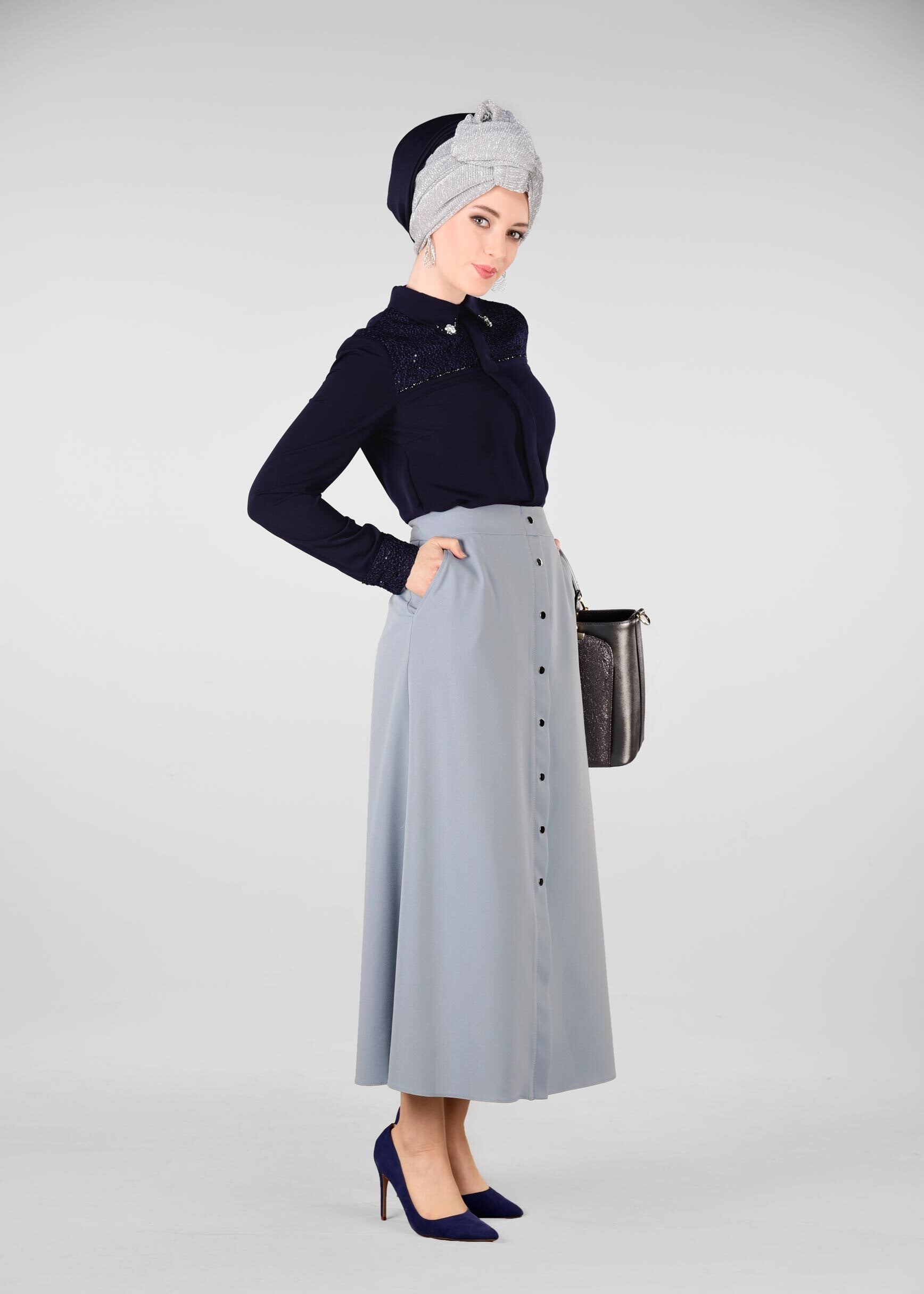 Tesettür giyim LACİVERT DOKULU SİVRİ YAKA BLUZ 4139