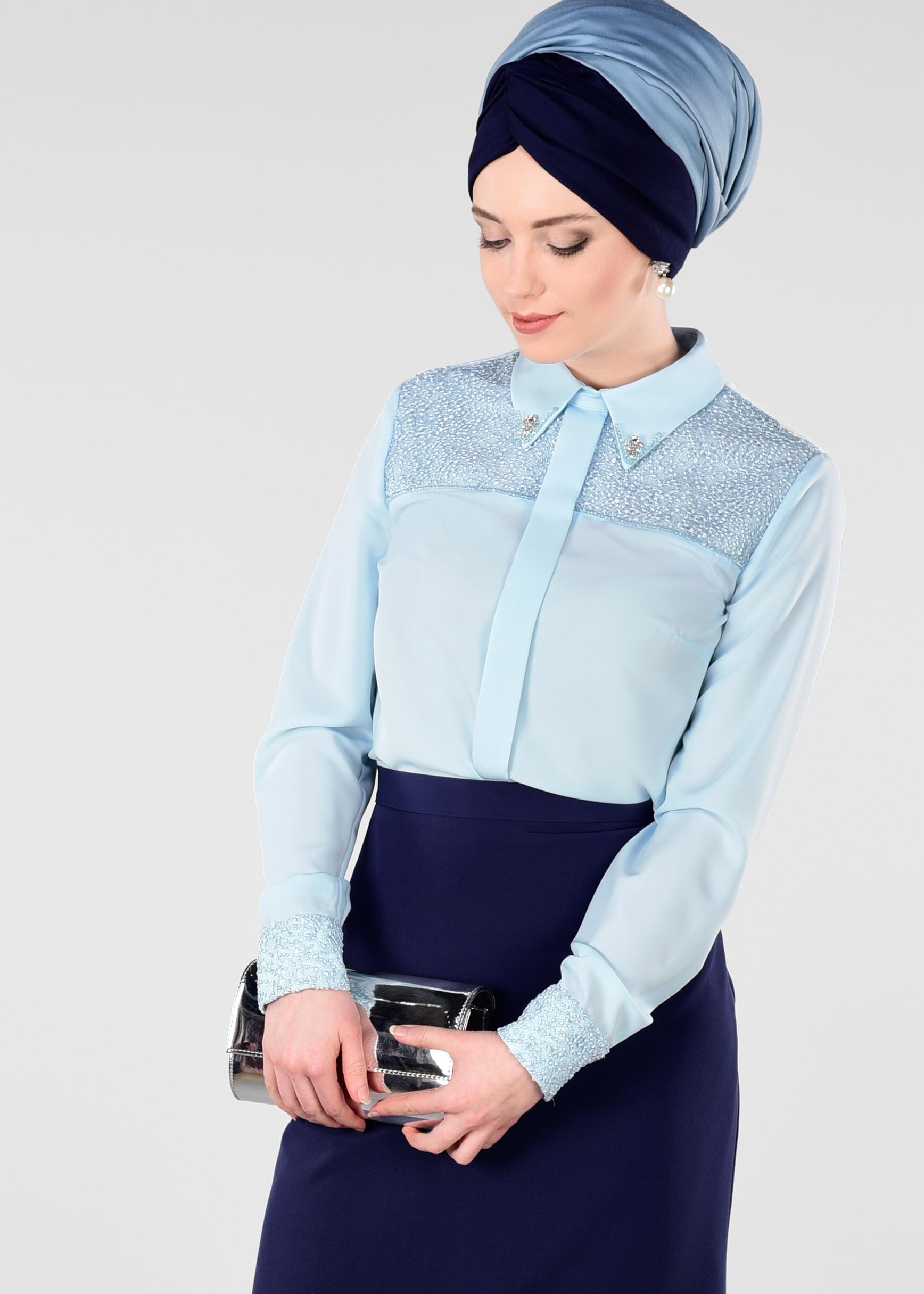 Tesettür giyim YEŞİL DOKULU SİVRİ YAKA BLUZ 4139