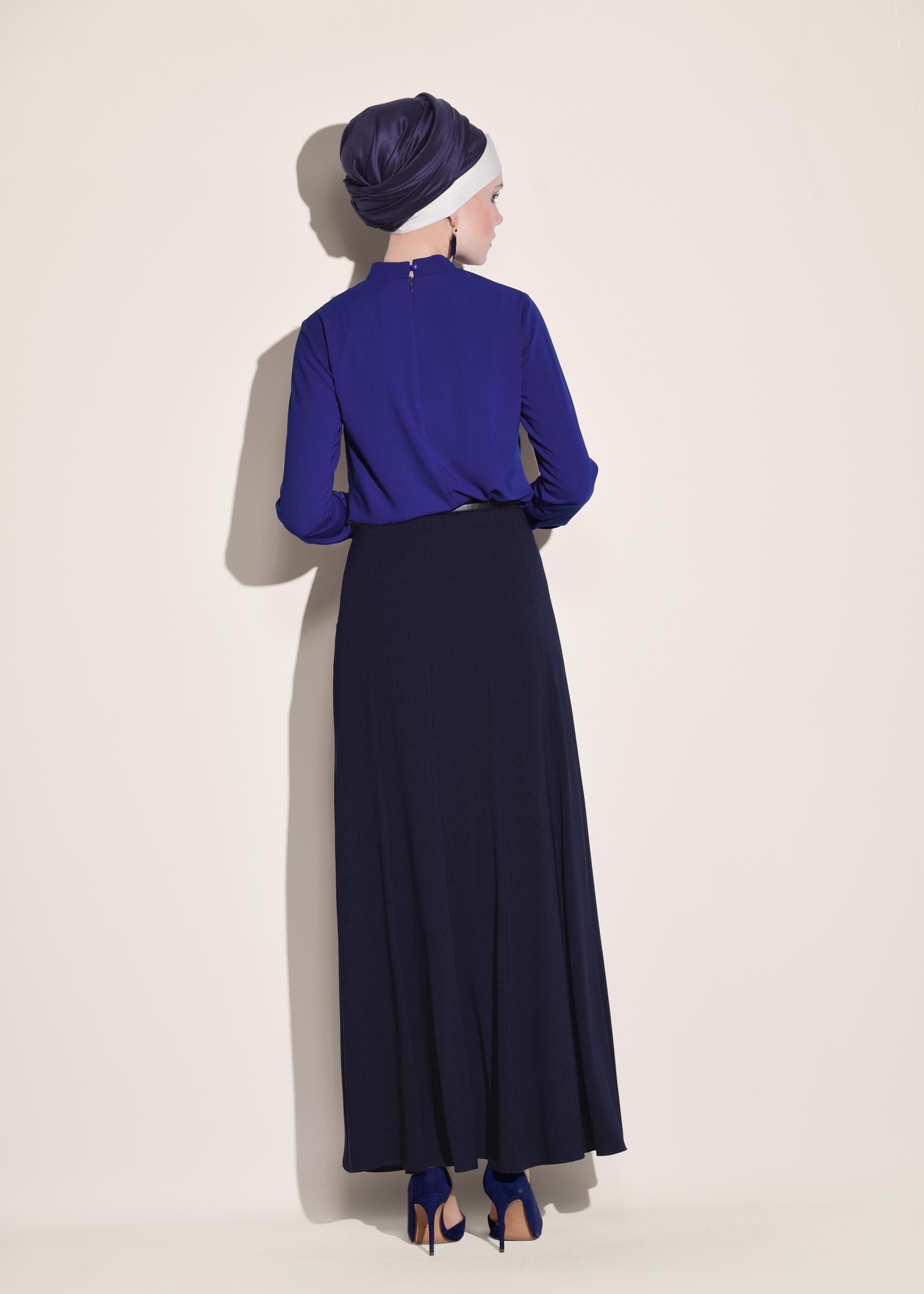 Tesettür giyim LACİVERT FULARLI İNCİ İŞLEMELİ BLUZ 4155