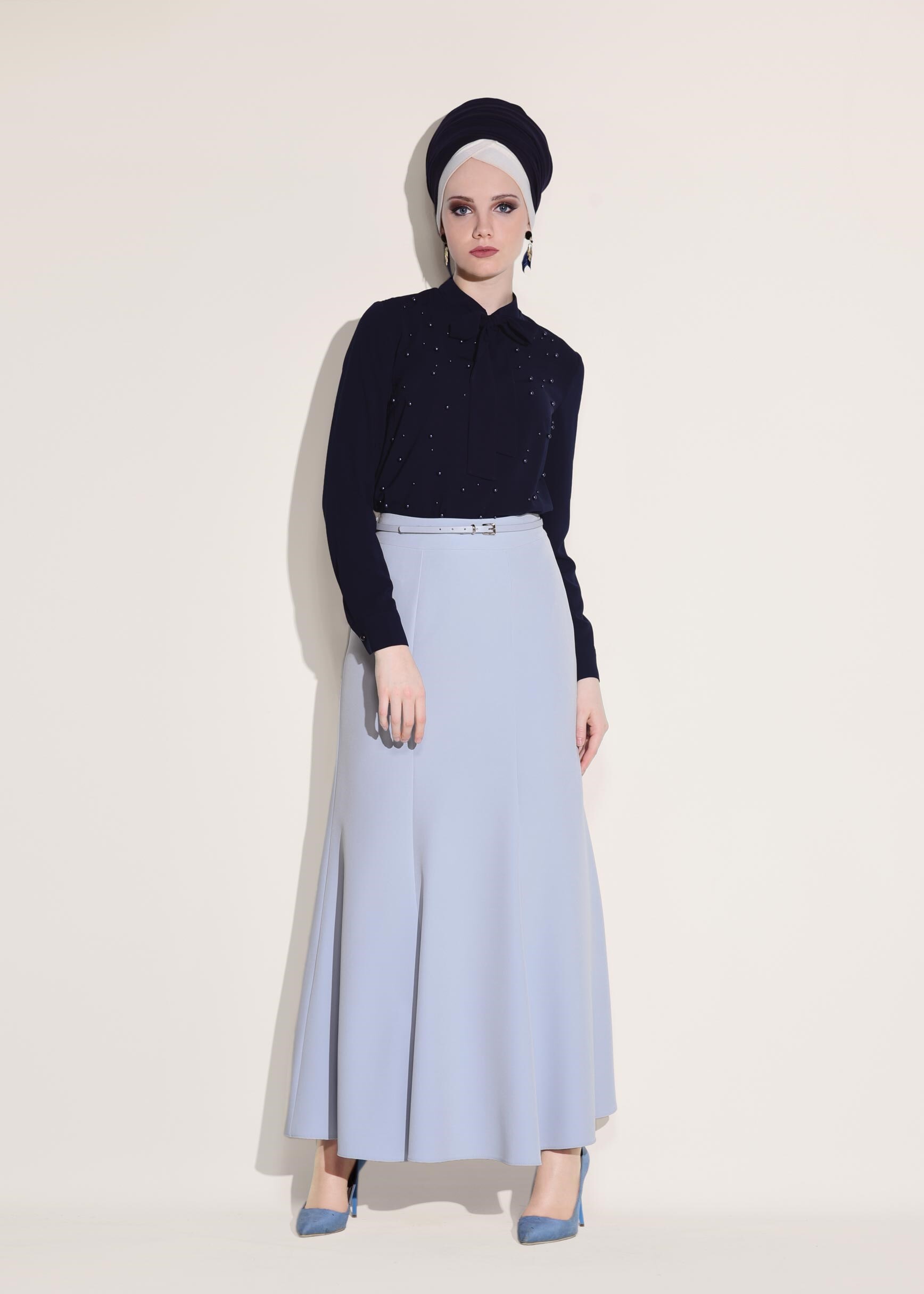 Tesettür giyim LACİVERT FULARLI İNCİ İŞLEMELİ BLUZ 4155