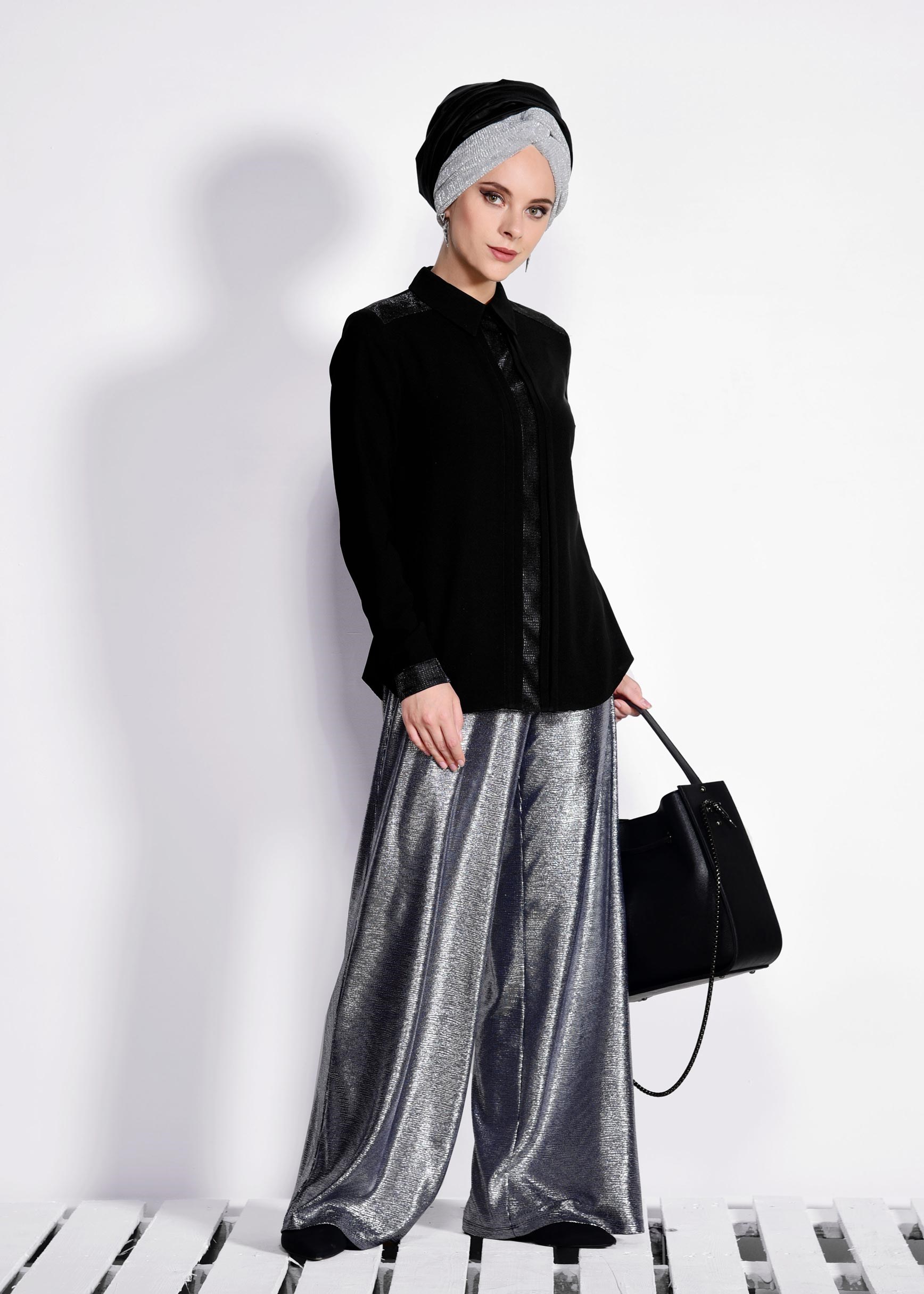Tesettür giyim SİYAH PARILTILI BLUZ 4185