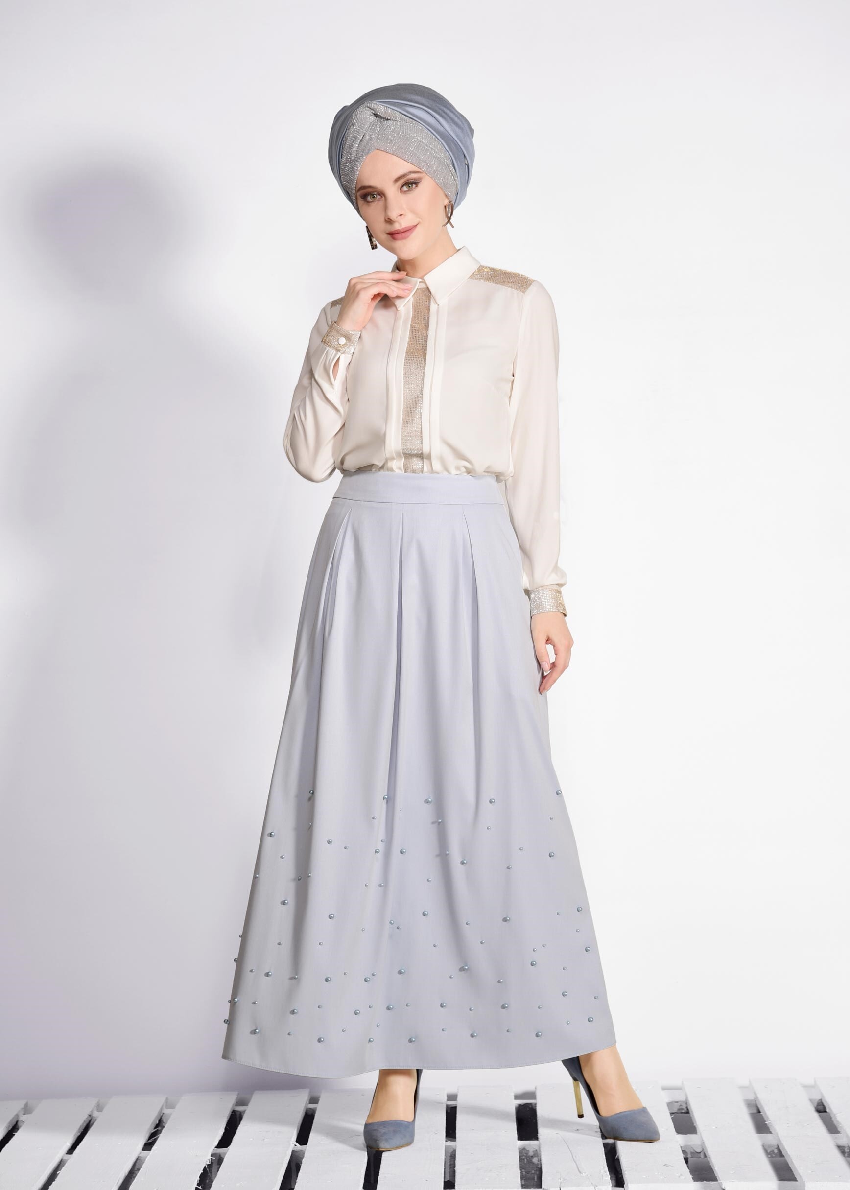 Tesettür giyim EKRU PARILTILI BLUZ 4185