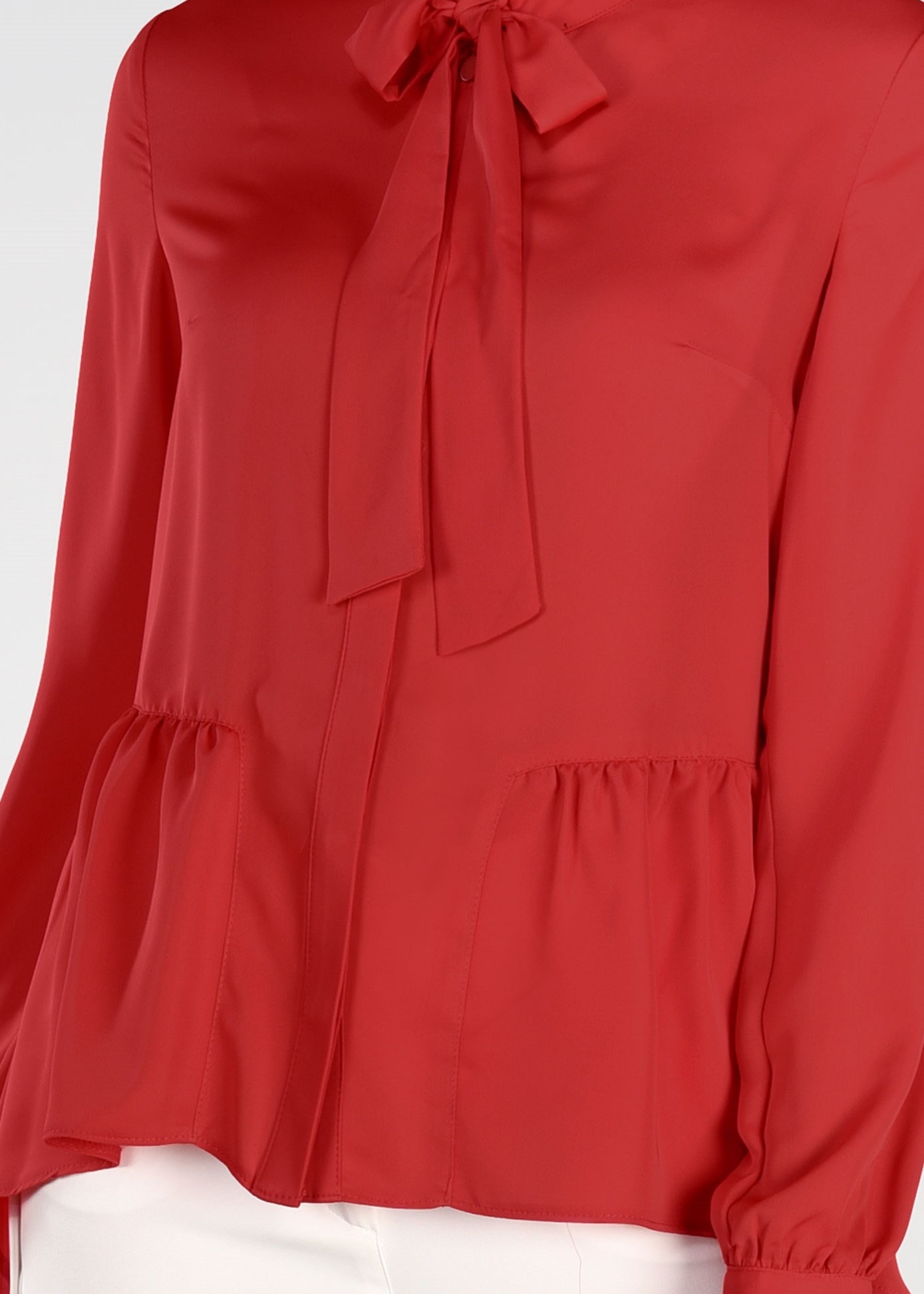 Tesettür giyim KIRMIZI FİYONK YAKA FIRFIRLI BLUZ 4976