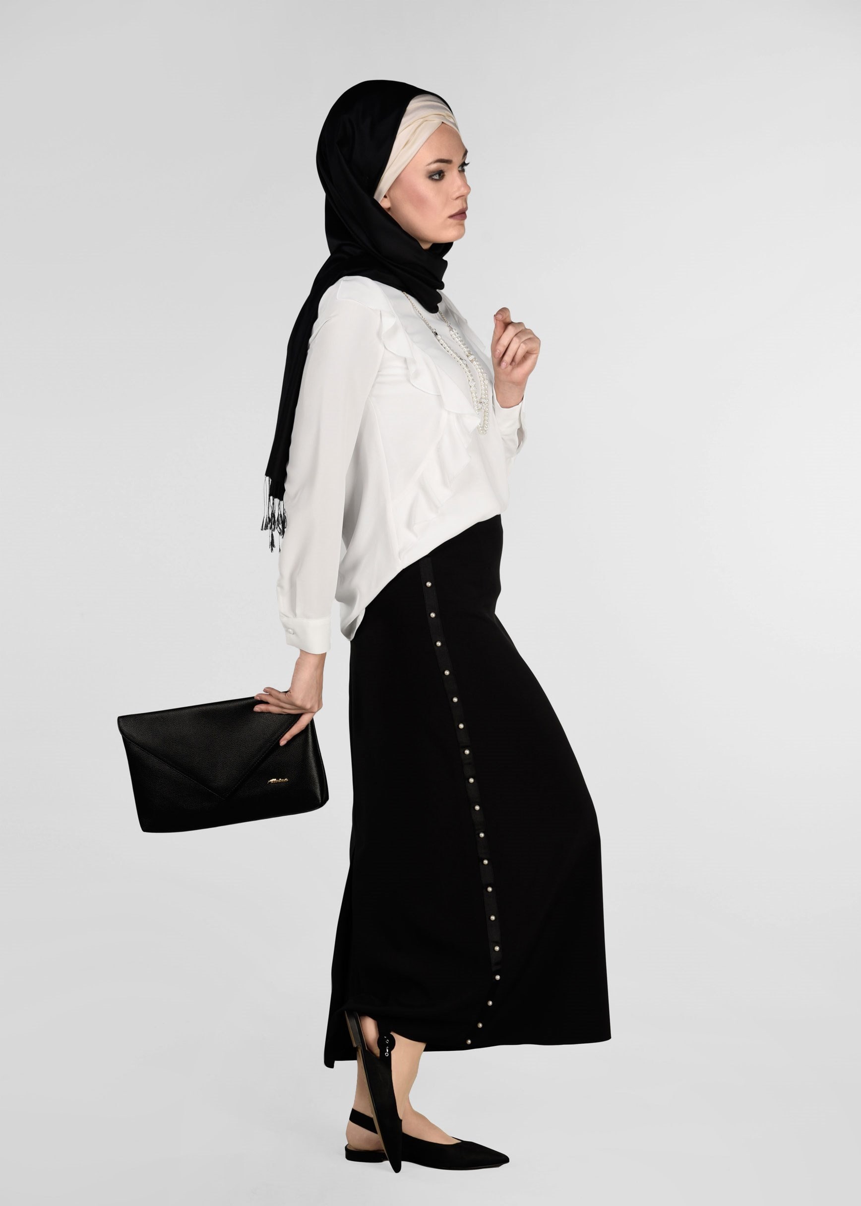 Tesettür giyim BEYAZ FIRFIR DETAYLI BLUZ 4981