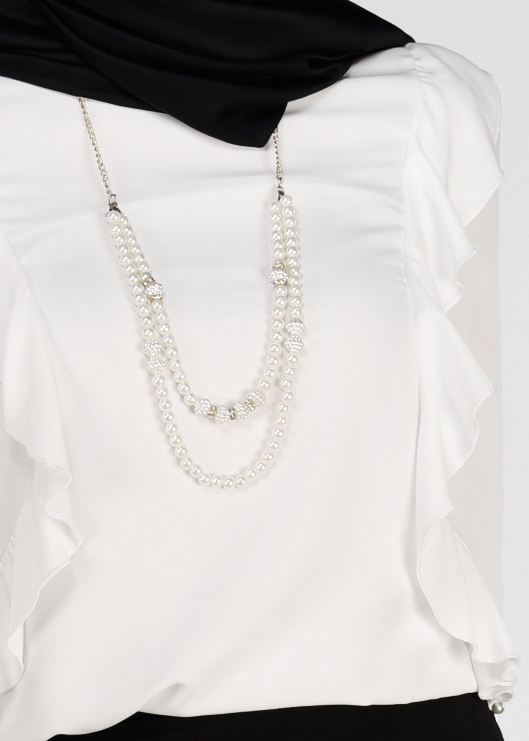 Tesettür giyim BEYAZ FIRFIR DETAYLI BLUZ 4981