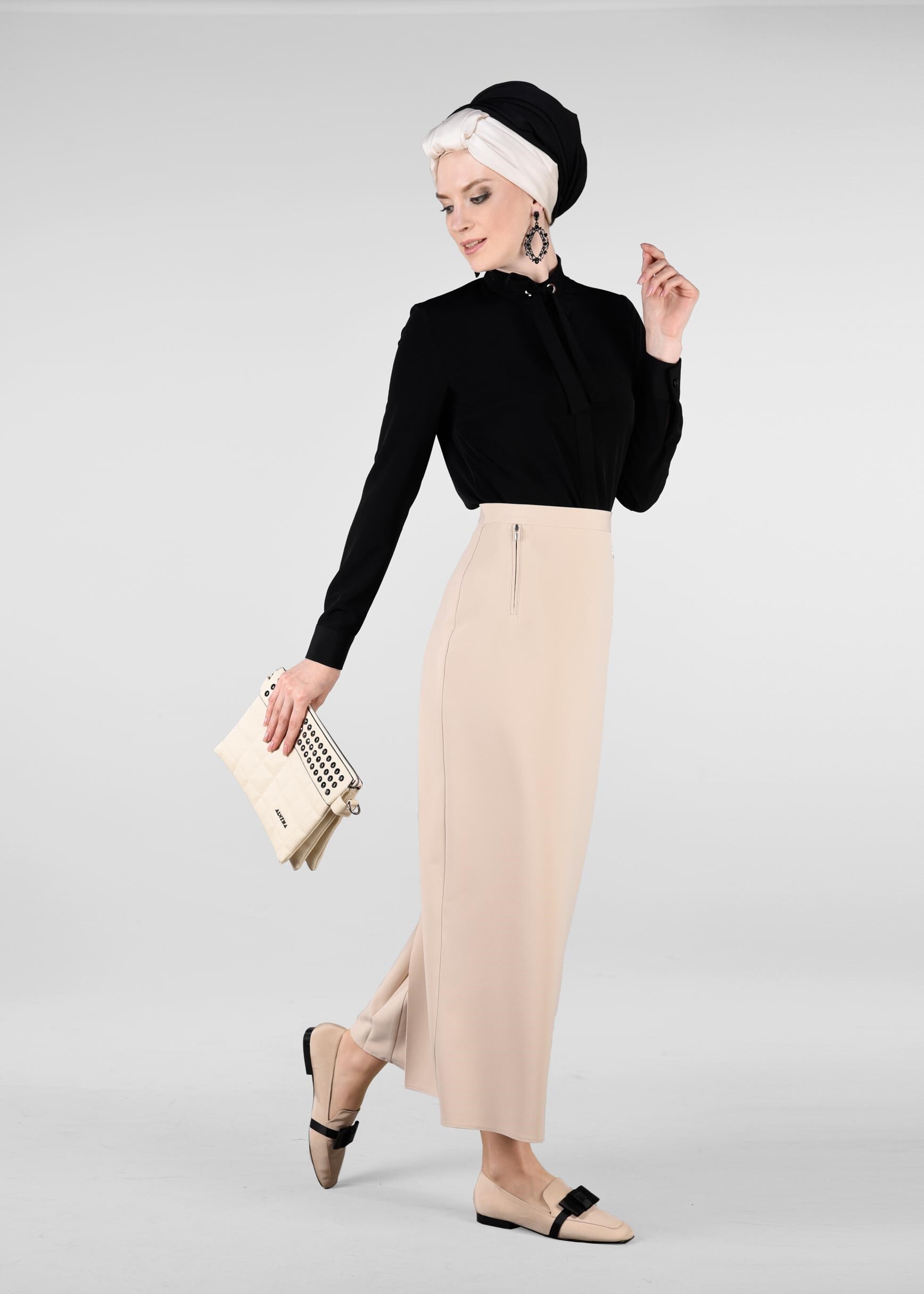 Tesettür giyim SİYAH FULARLI BLUZ 4983