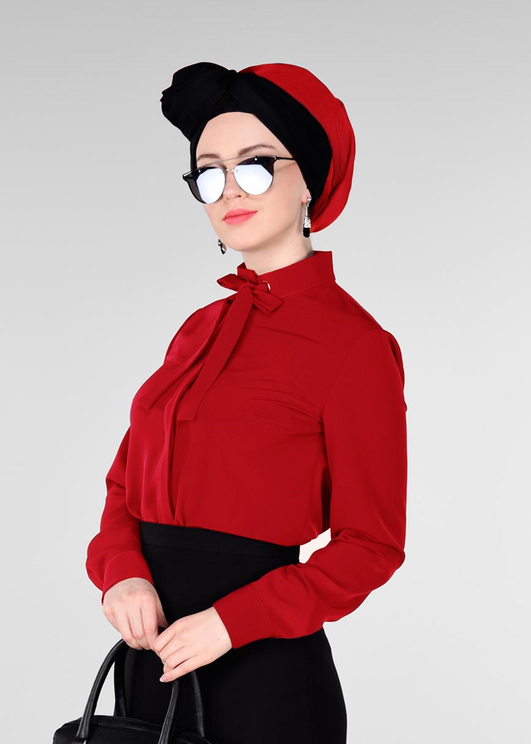 Tesettür giyim KIRMIZI FULARLI BLUZ 4983