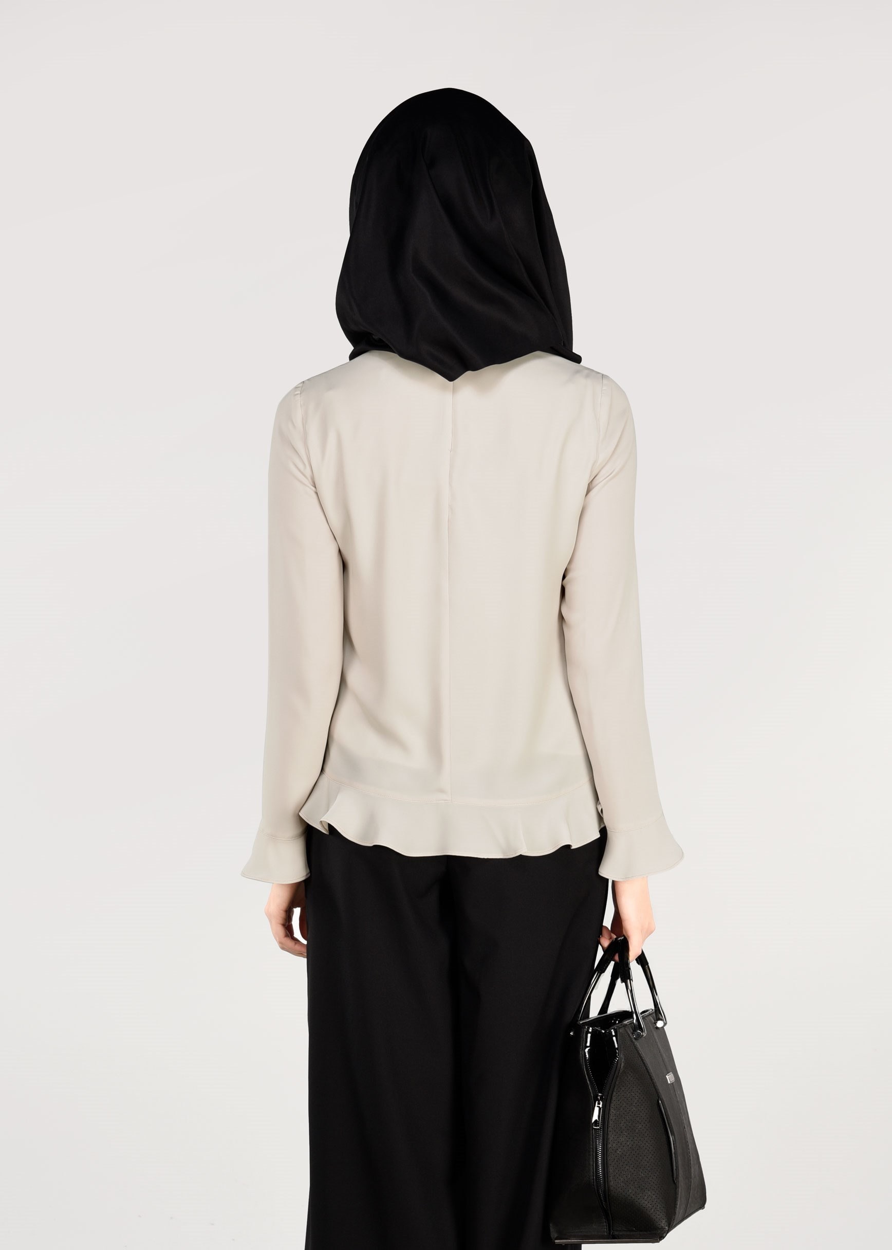 Tesettür giyim BEJ BONCUK İŞLEMELİ BLUZ 4984