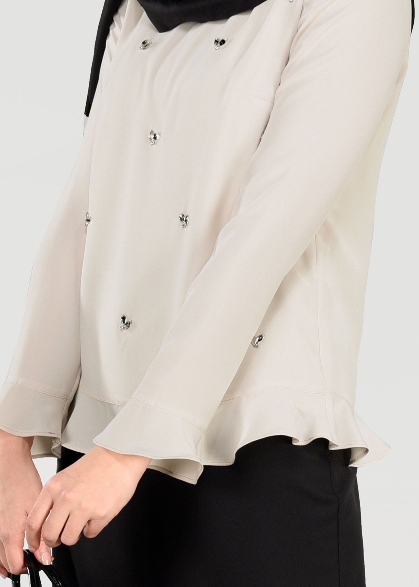 Tesettür giyim BEJ BONCUK İŞLEMELİ BLUZ 4984