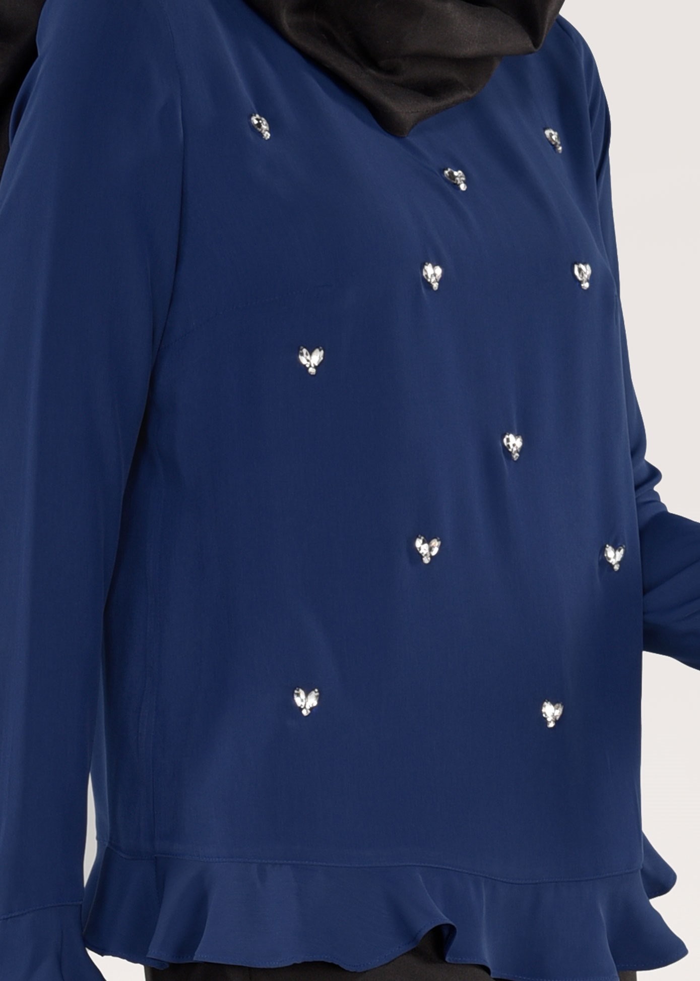 Tesettür giyim LACİVERT BONCUK İŞLEMELİ BLUZ 4984