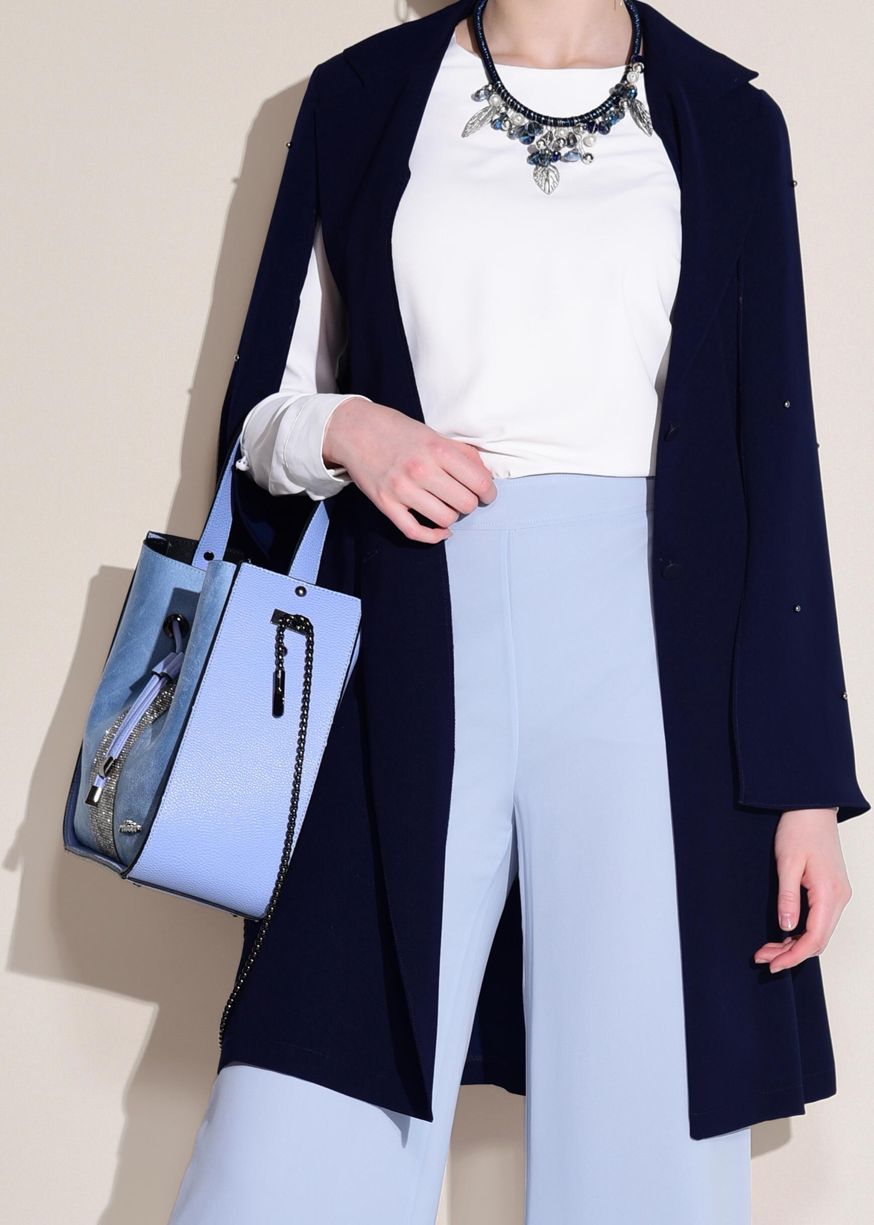 Tesettür giyim LACİVERT KRUVAZE YAKA İNCİ DETAYLI CEKET 4025