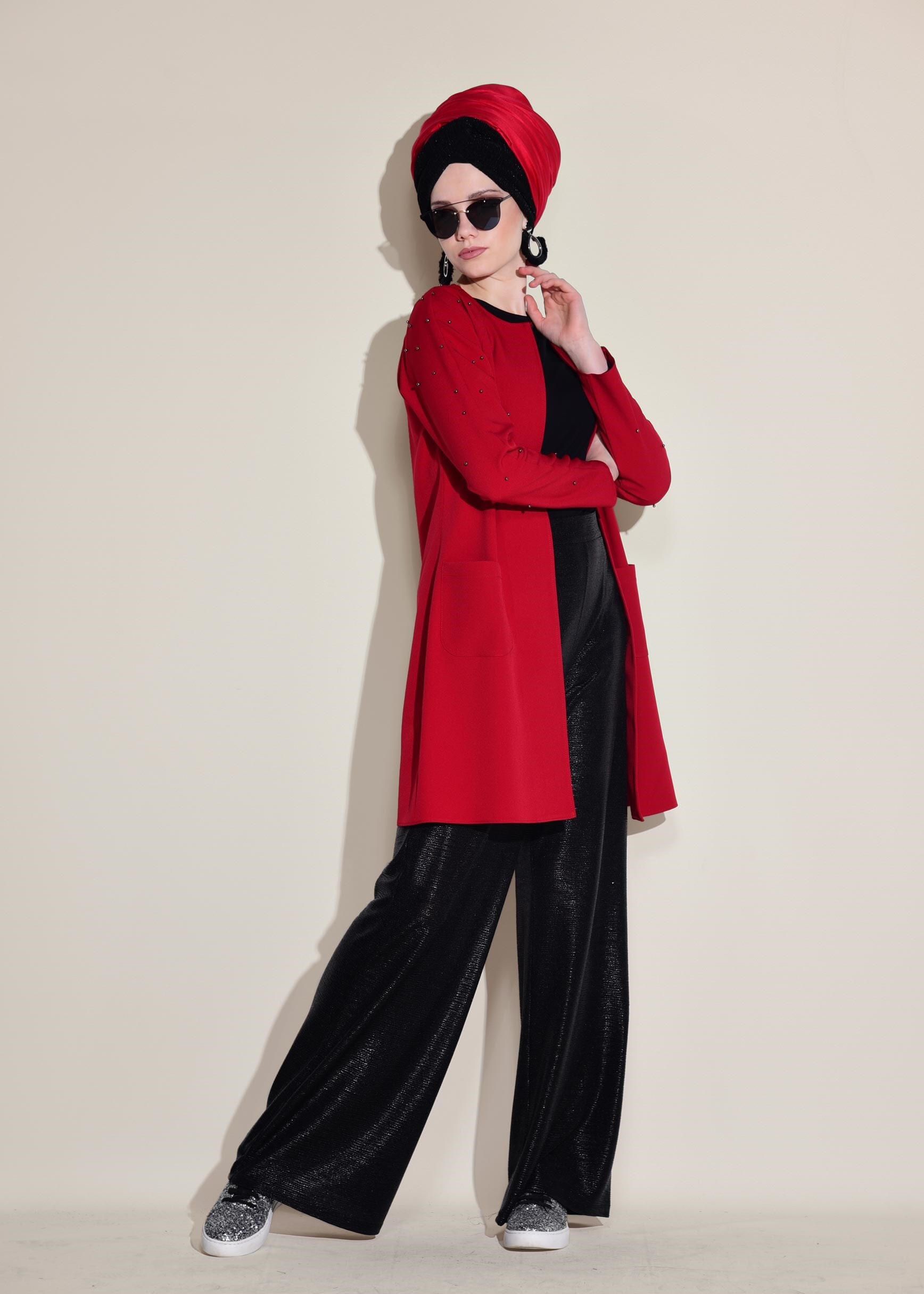 Tesettür giyim KIRMIZI YUVARLAK YAKA İNCİ İŞLEMELİ CEKET 4069