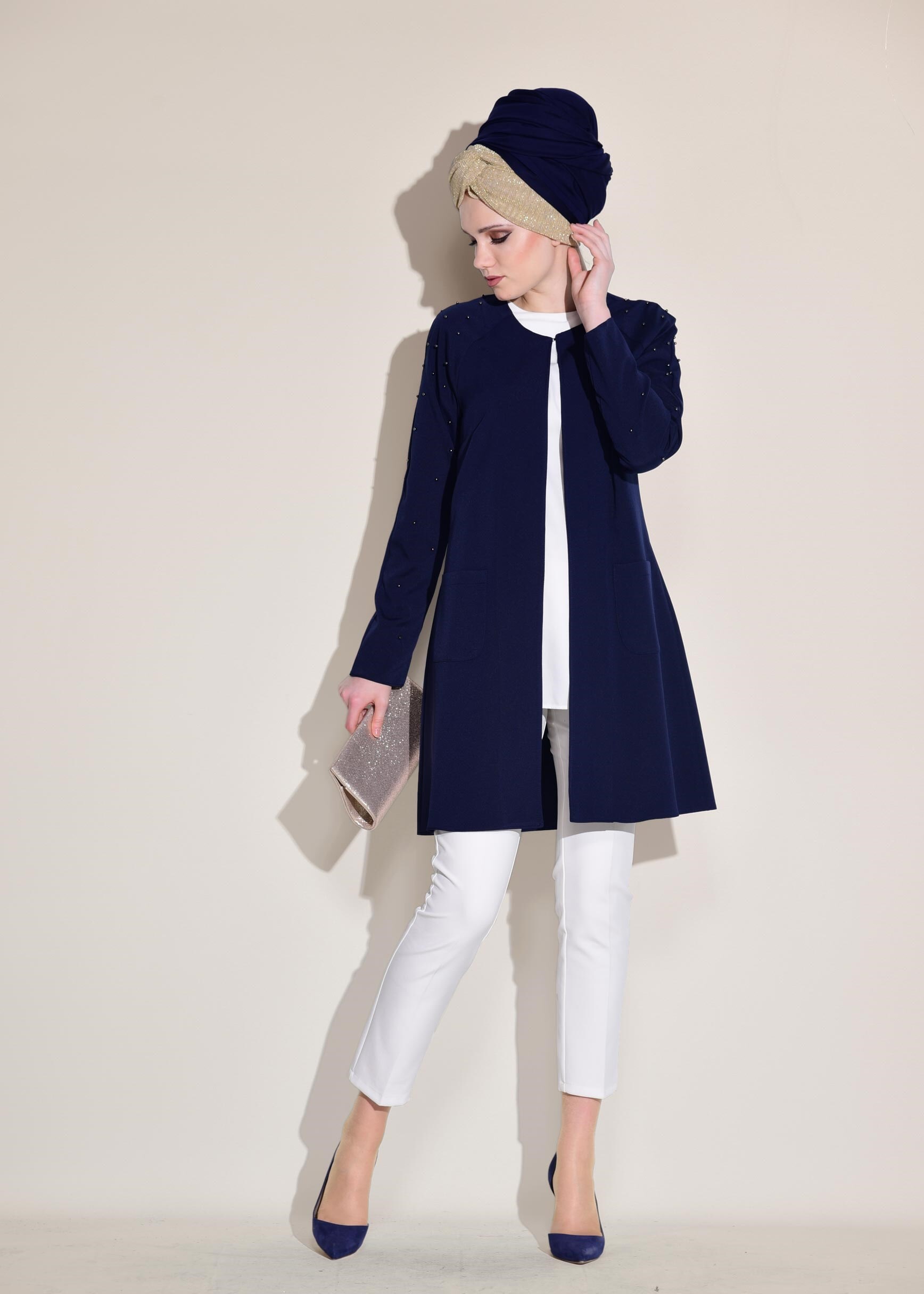 Tesettür giyim LACİVERT YUVARLAK YAKA İNCİ İŞLEMELİ CEKET 4069