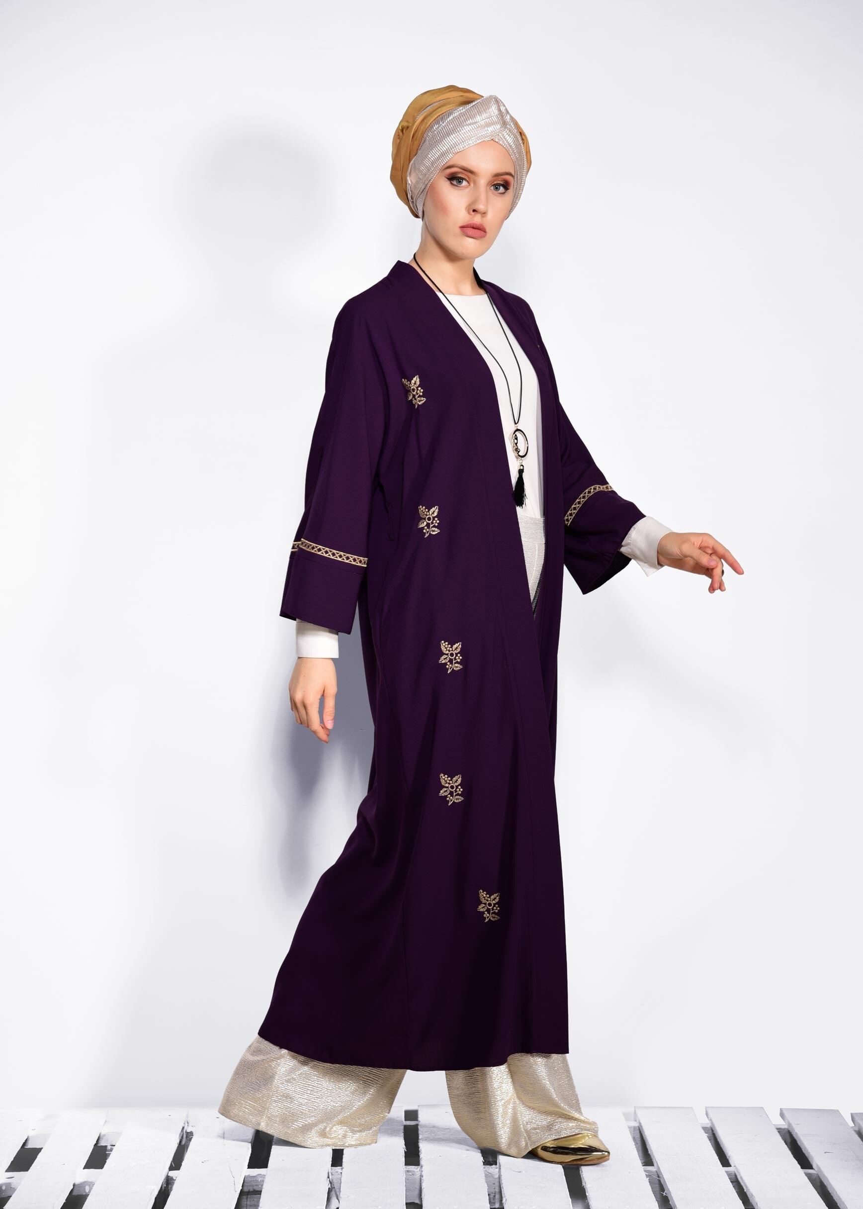 Tesettür giyim MOR NAKIŞ İŞLEMELİ KUŞAKLI CEKET 4092