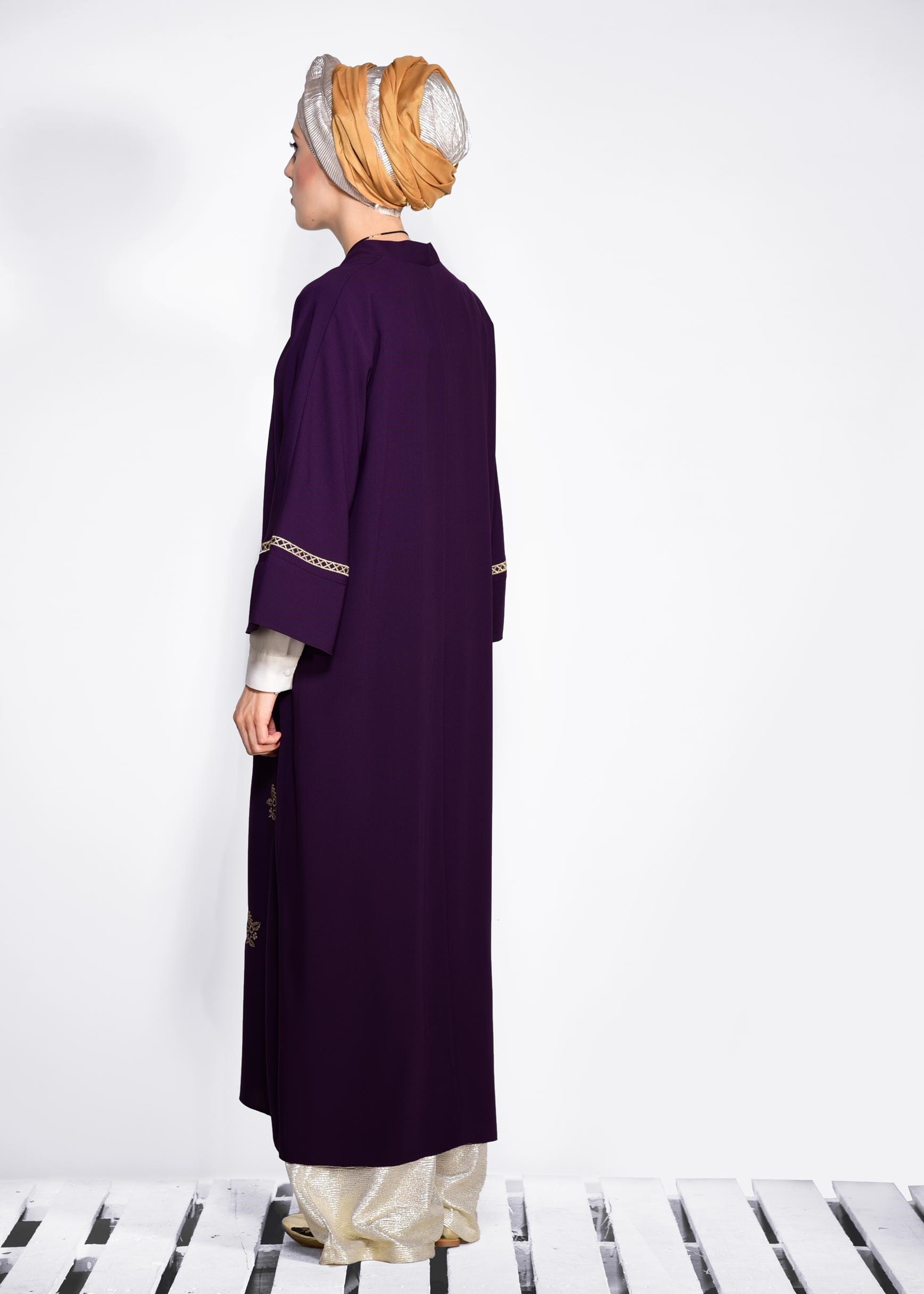 Tesettür giyim MOR NAKIŞ İŞLEMELİ KUŞAKLI CEKET 4092
