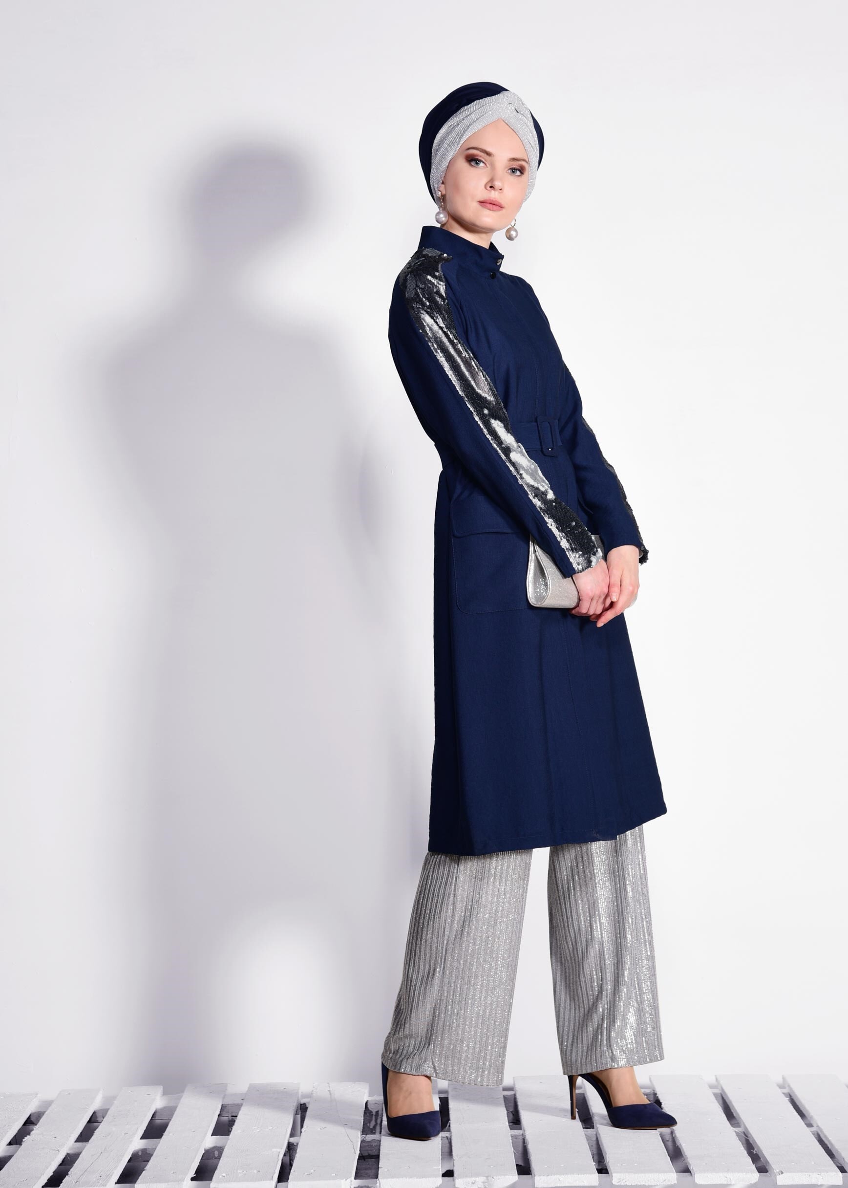 Tesettür giyim LACİVERT KOLLARI PUL PAYETLİ KEMERLİ GİY ÇIK 4177