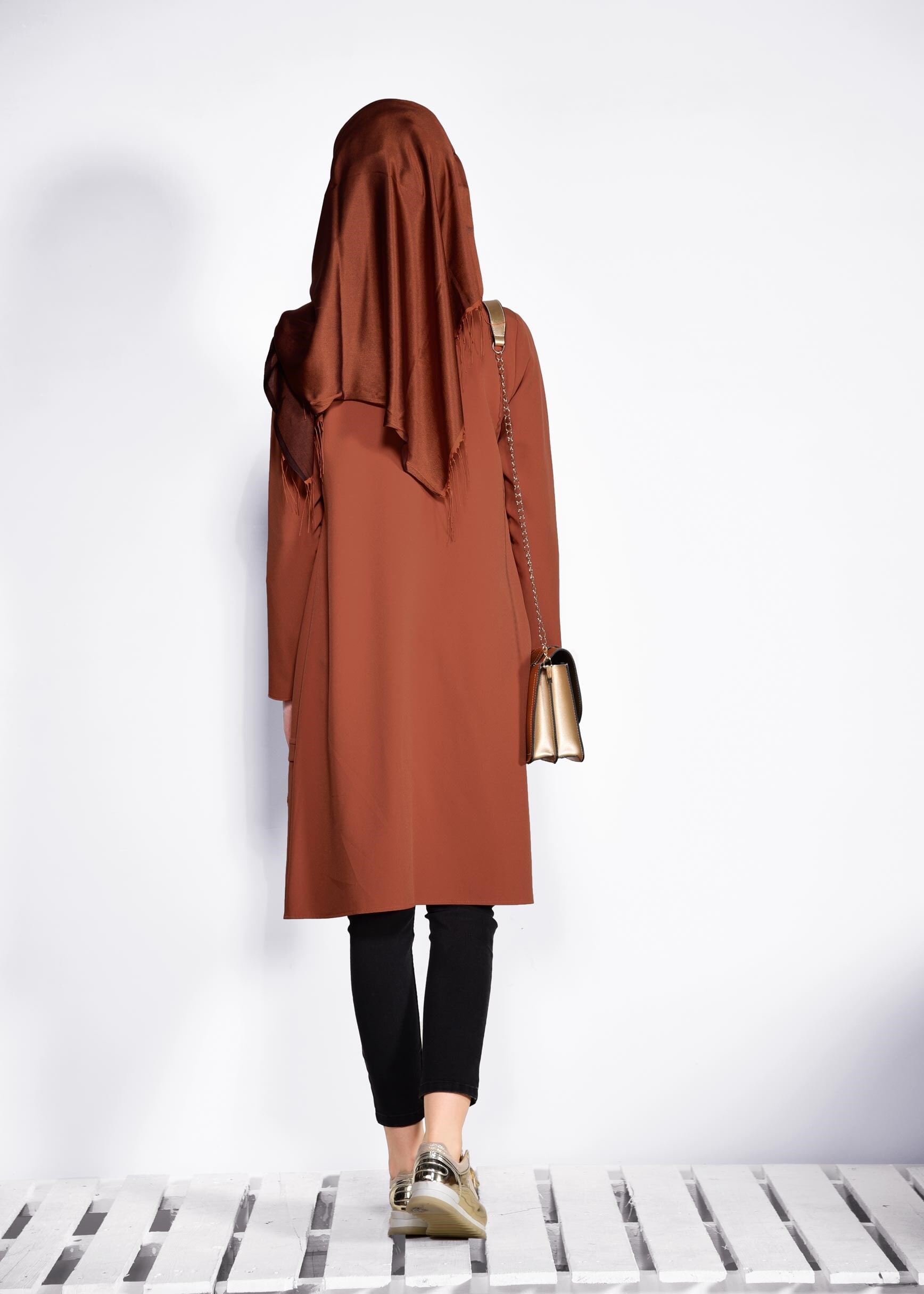 Tesettür giyim TURUNCU ETEK UCU KUŞGÖZÜ DETAYLI FERMUARLI CEKET 4181