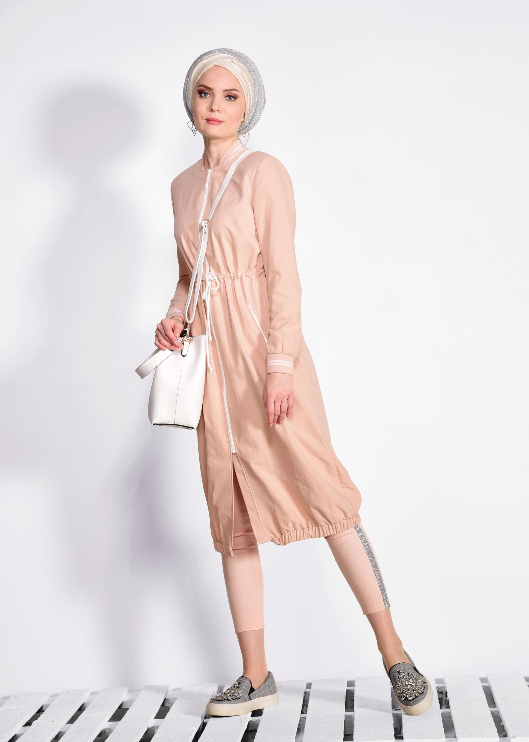 Tesettür giyim PUDRA ETEK UCU VE BELİ BÜZGÜLÜ GİY ÇIK 4233 