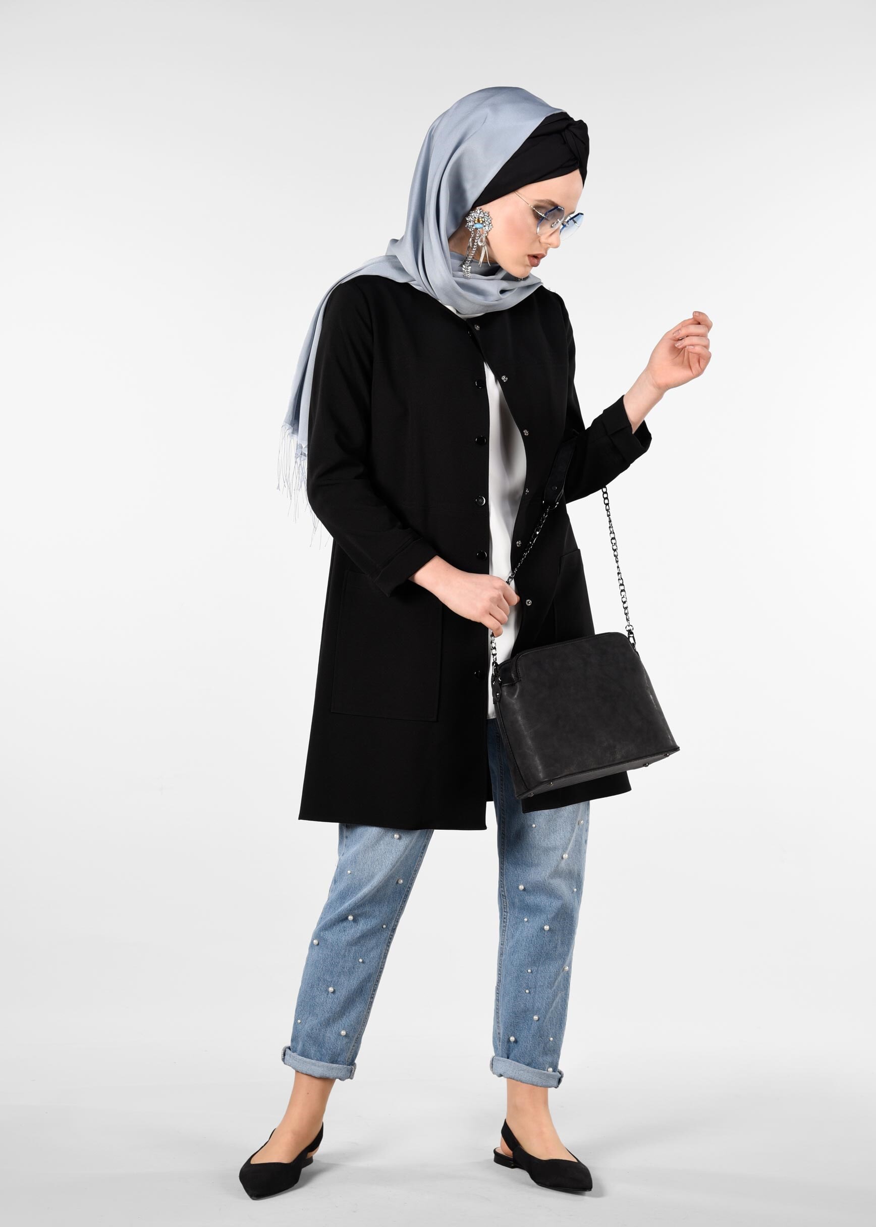 Tesettür giyim SİYAH YUVARLAK YAKA ÇITÇITLI CEKET 4973