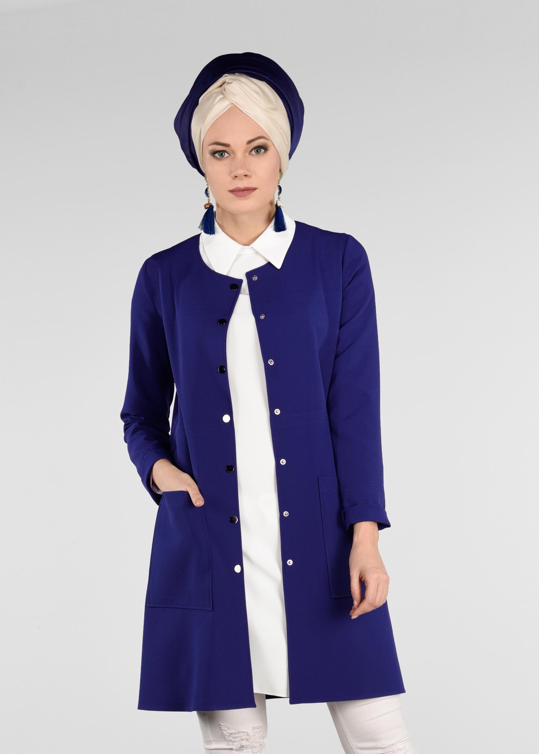 Tesettür giyim LACİVERT YUVARLAK YAKA ÇITÇITLI CEKET 4973