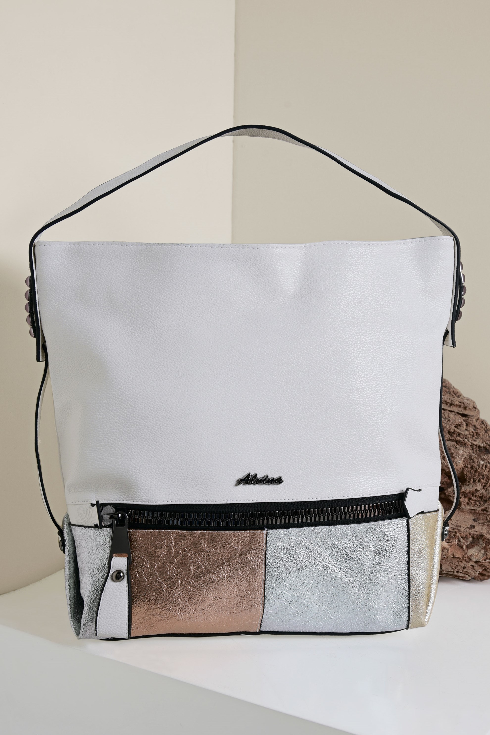 Tesettür giyim BEYAZ 3077 ALVİNA ÇANTA