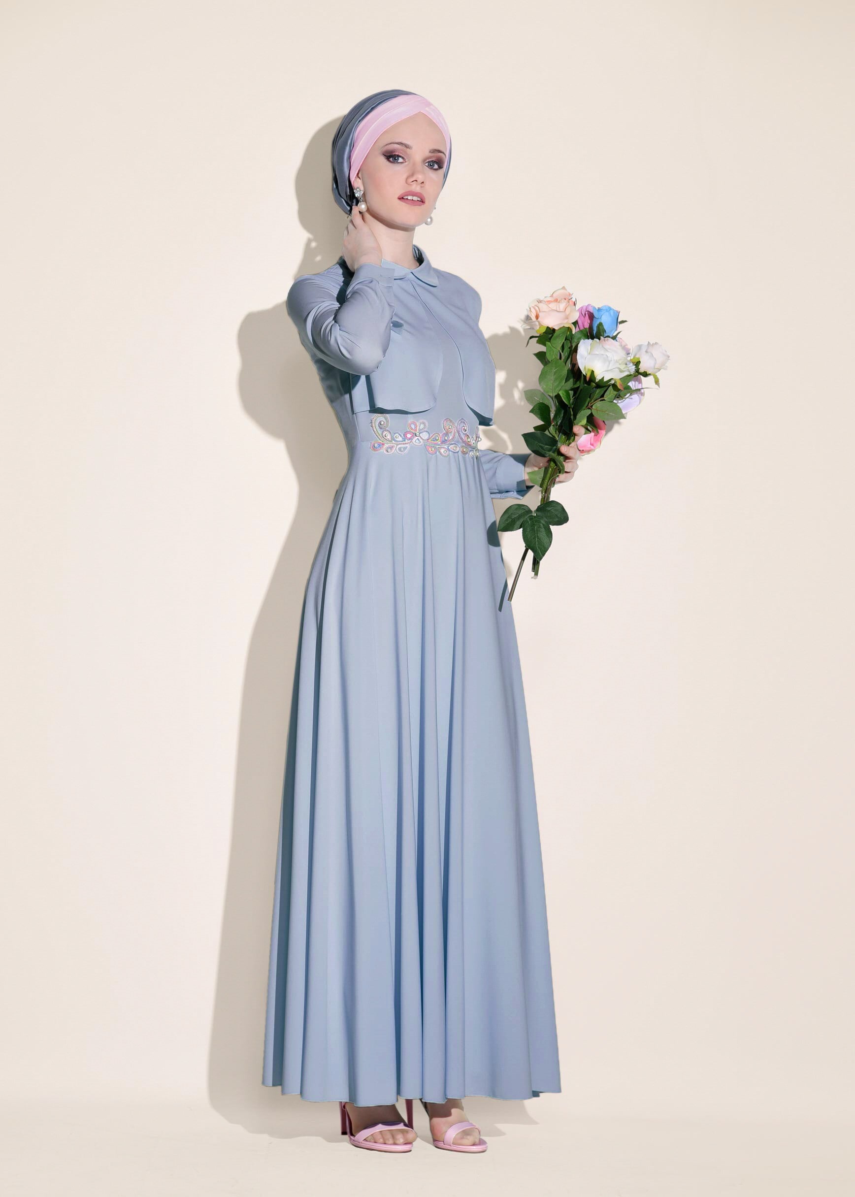 Tesettür giyim YEŞİL BEBE YAKA NAKIŞLI ELBİSE 4055