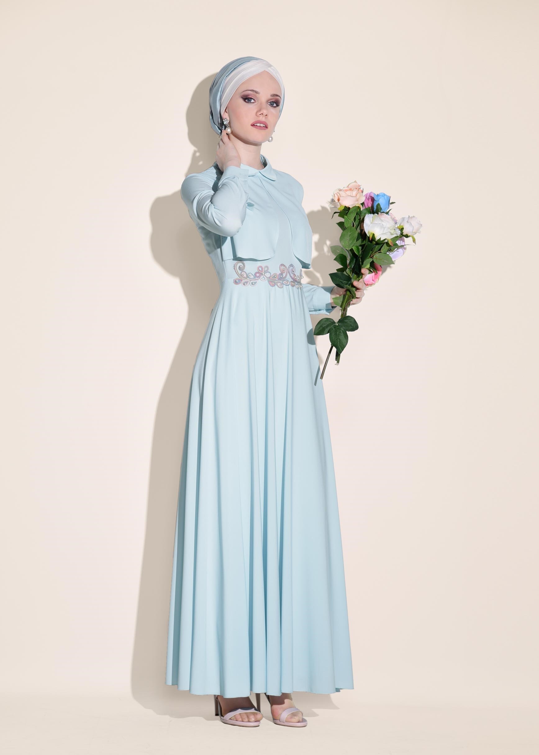 Tesettür giyim MAVİ BEBE YAKA NAKIŞLI ELBİSE 4055