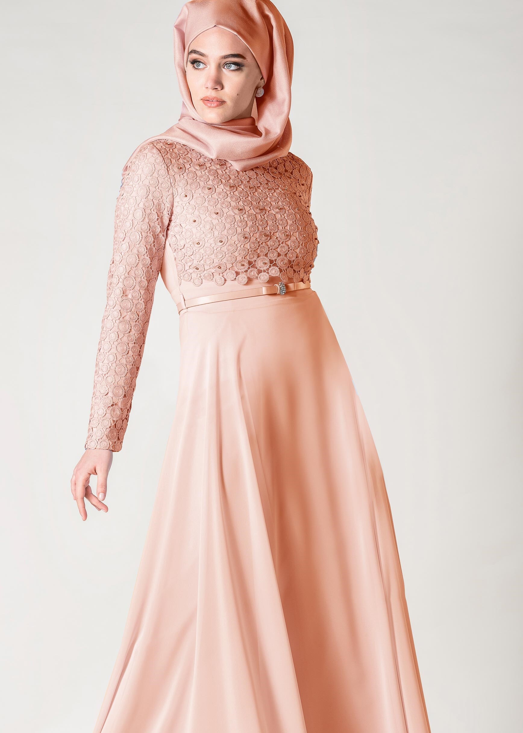 Tesettür giyim PUDRA GÜPÜR DETAYLI ŞİFON ELBİSE 4058
