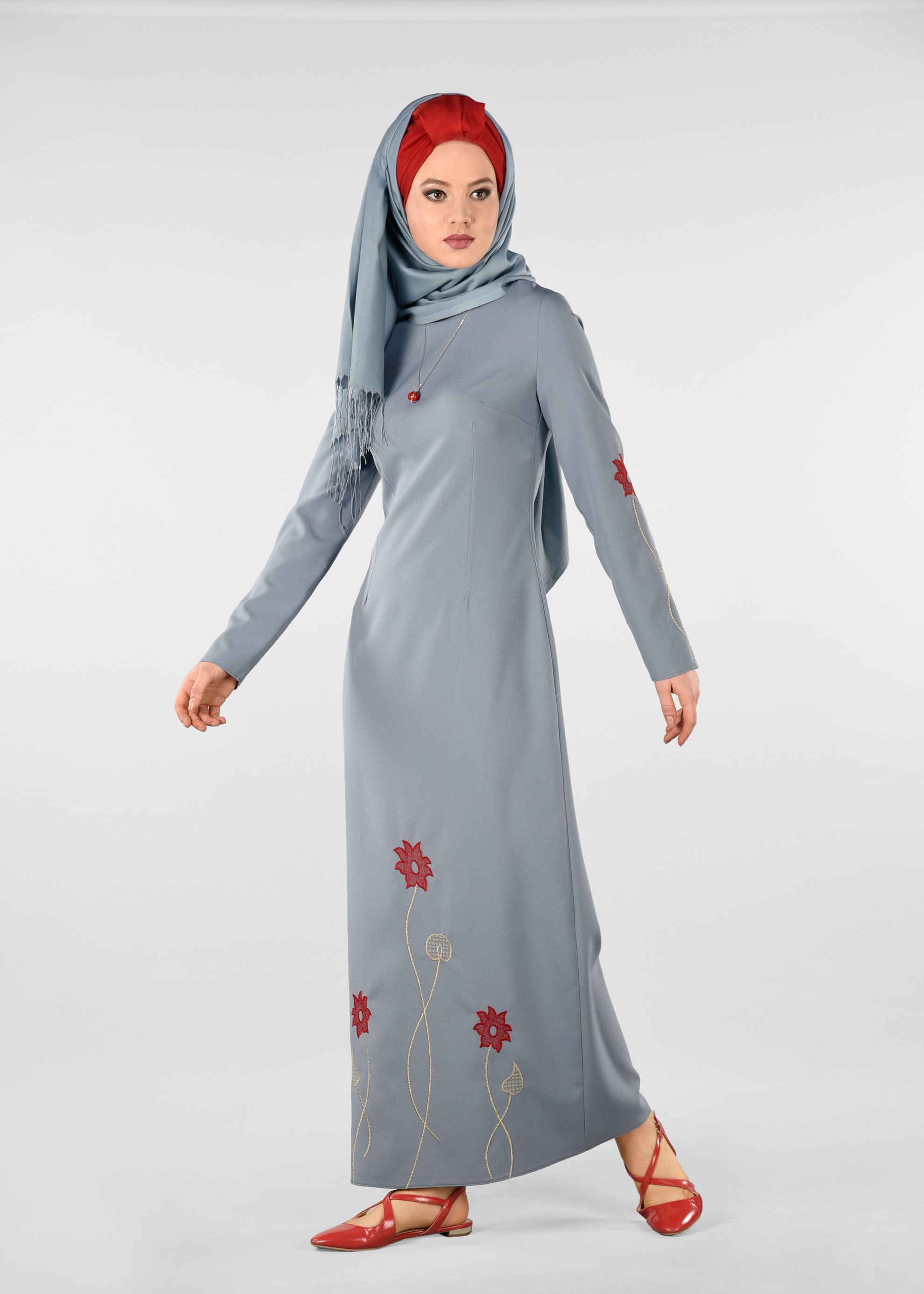 Tesettür giyim MAVİ ÇİÇEK İŞLEMELİ ELBİSE 4082