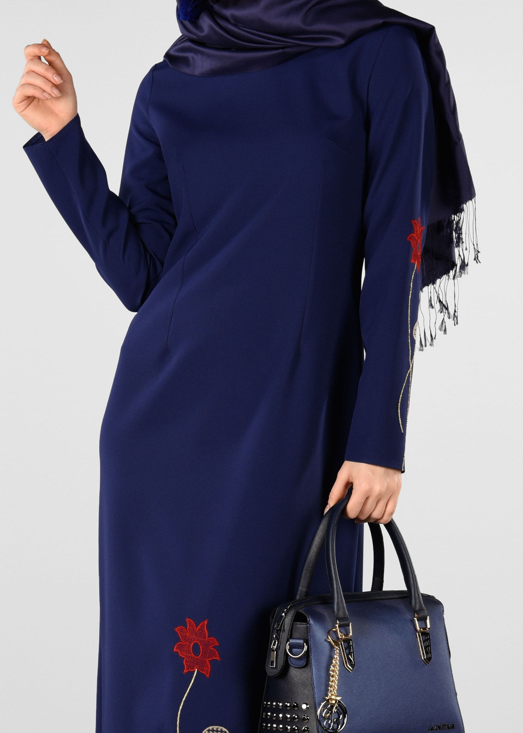 Tesettür giyim LACİVERT ÇİÇEK İŞLEMELİ ELBİSE 4082