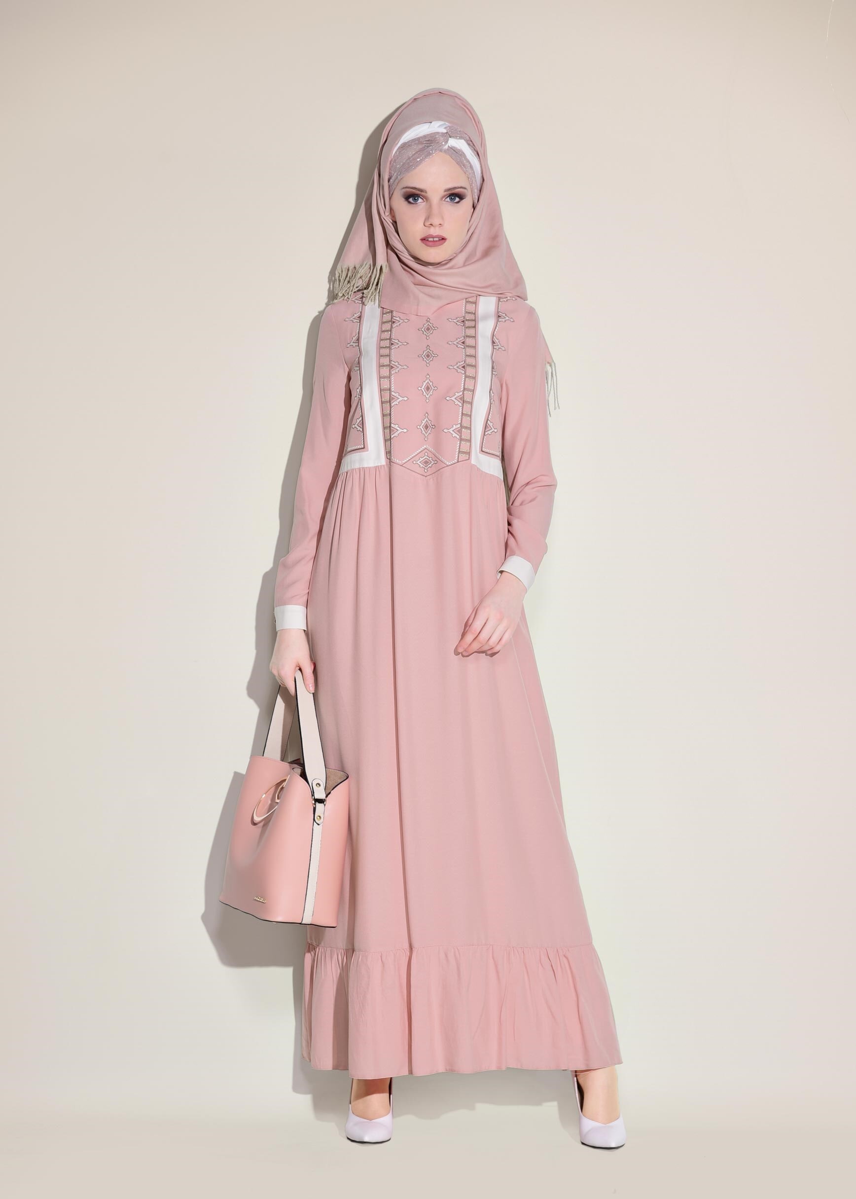 Tesettür giyim PUDRA ETEK UCU PİLELİ BASKILI ELBİSE 4128