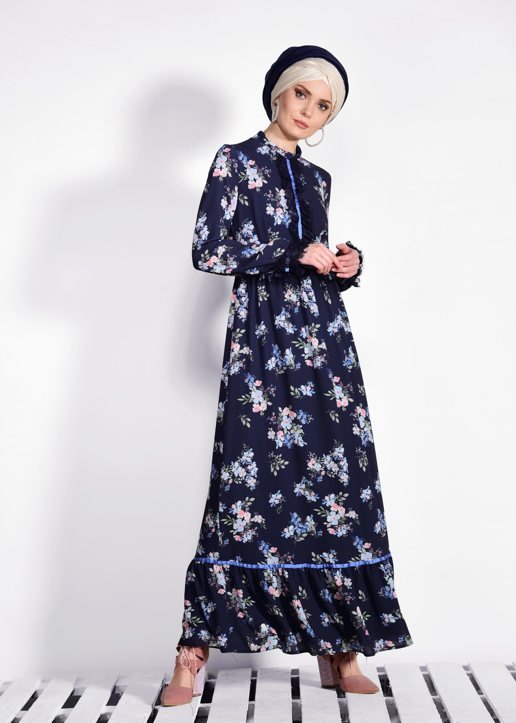 Tesettür giyim LACİVERT ÇİÇEK DESENLİ ELBİSE 4164