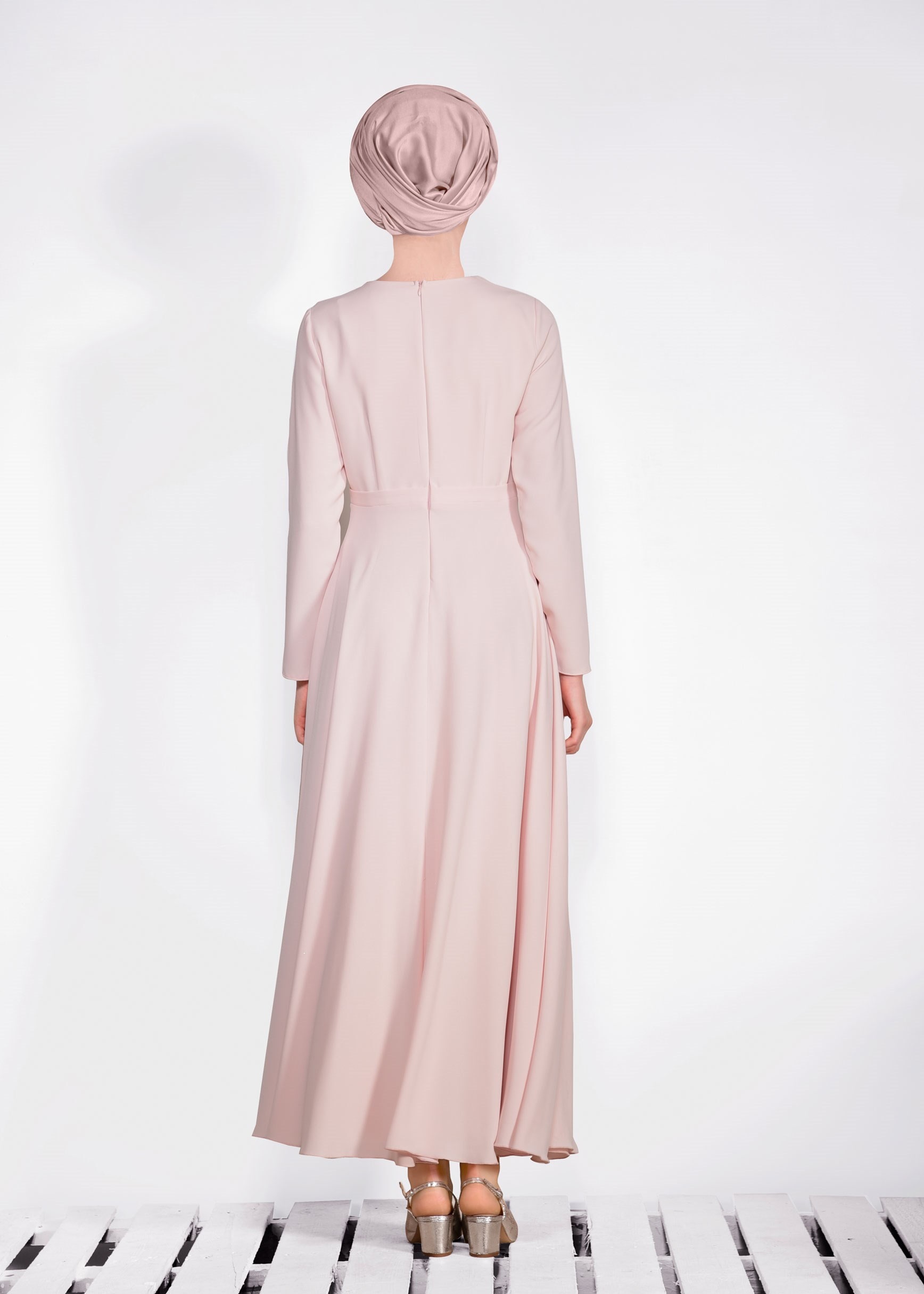 Tesettür giyim PUDRA NAKIŞ DETAYLI ELBİSE 4223