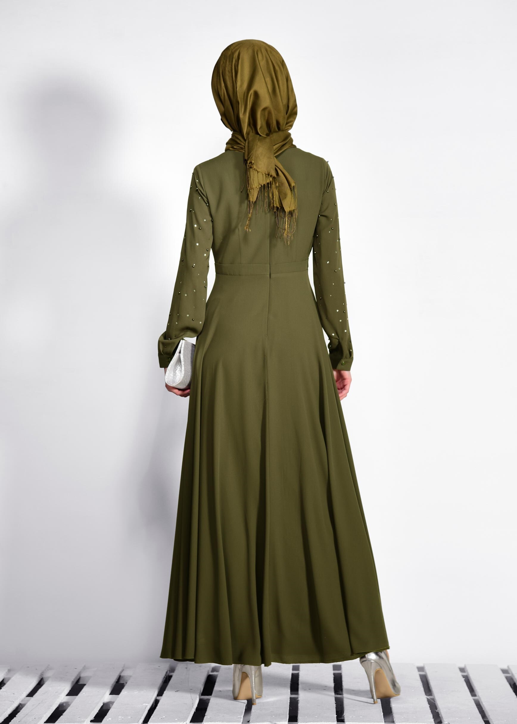 Tesettür giyim HAKİ İNCİ İŞLEMELİ ELBİSE 4228