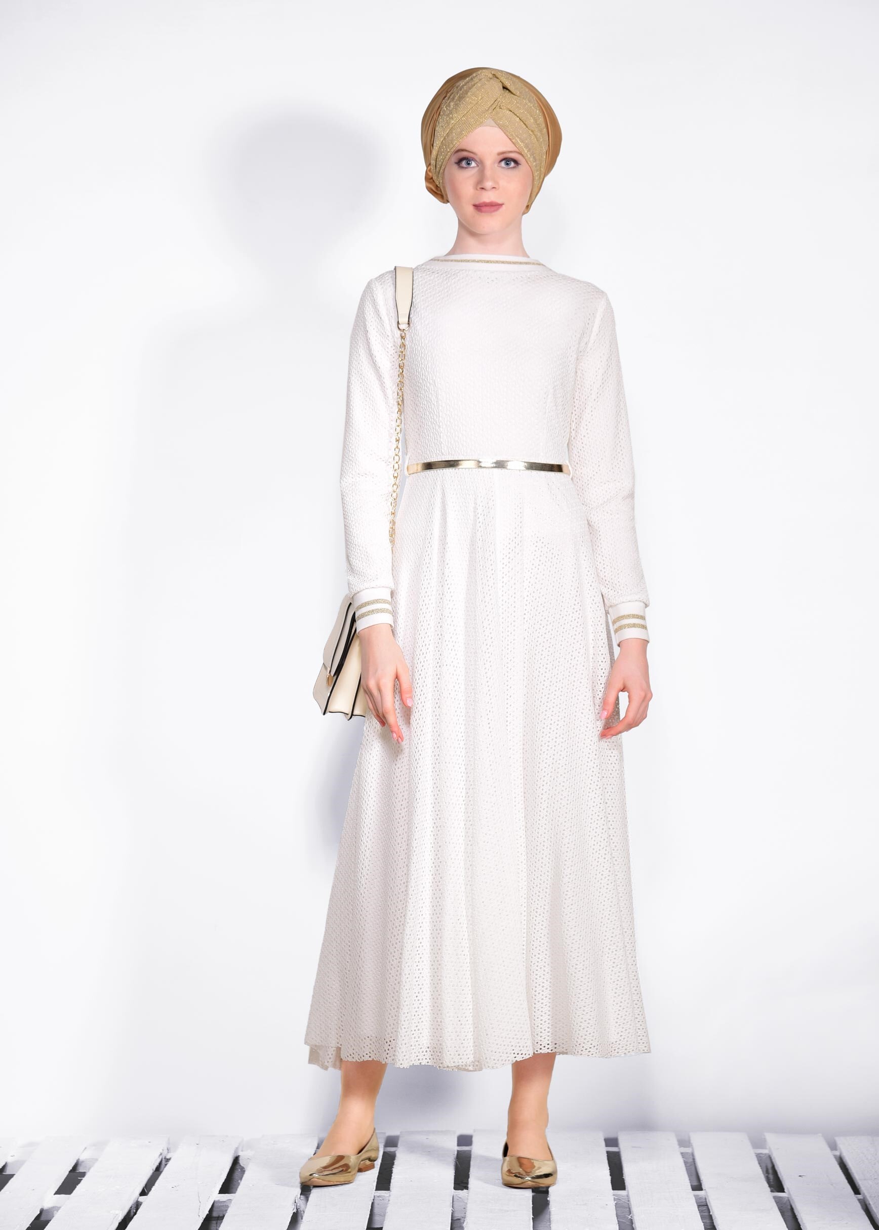 Tesettür giyim BEYAZ FİLE DESENLİ ELBİSE 4254