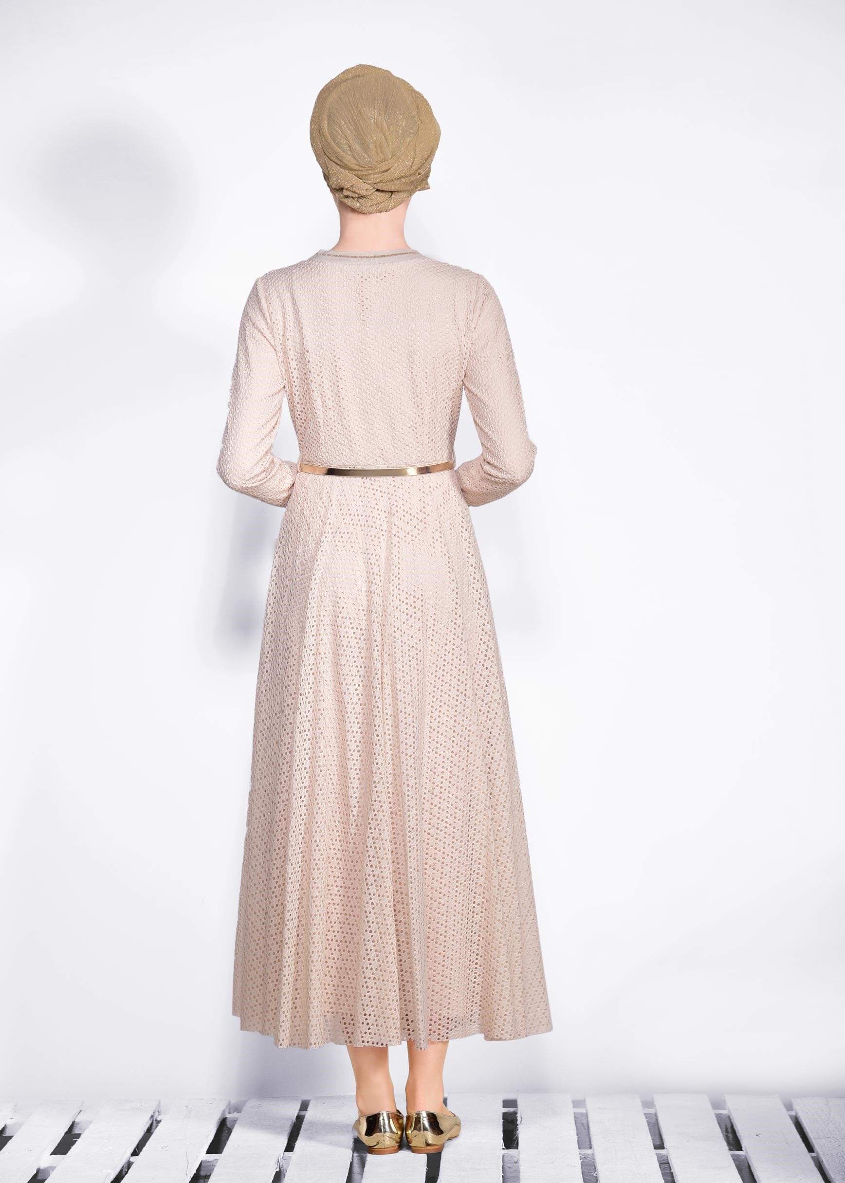 Tesettür giyim BEJ FİLE DESENLİ ELBİSE 4254