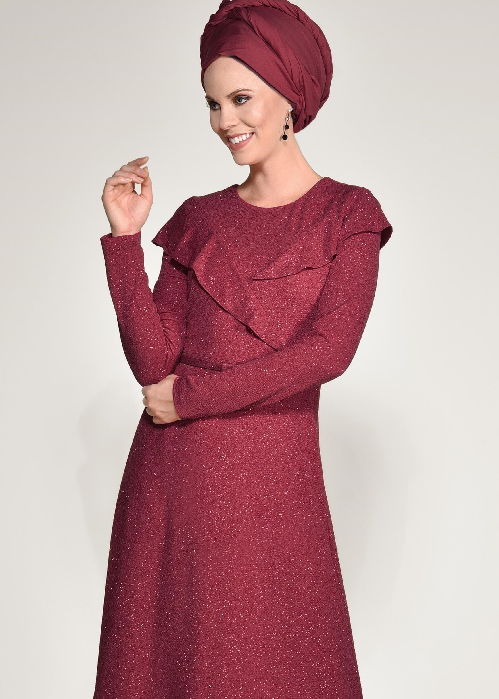 Tesettür giyim KIRMIZI BELİ KEMERLİ SİMLİ ABİYE ELBİSE 4308