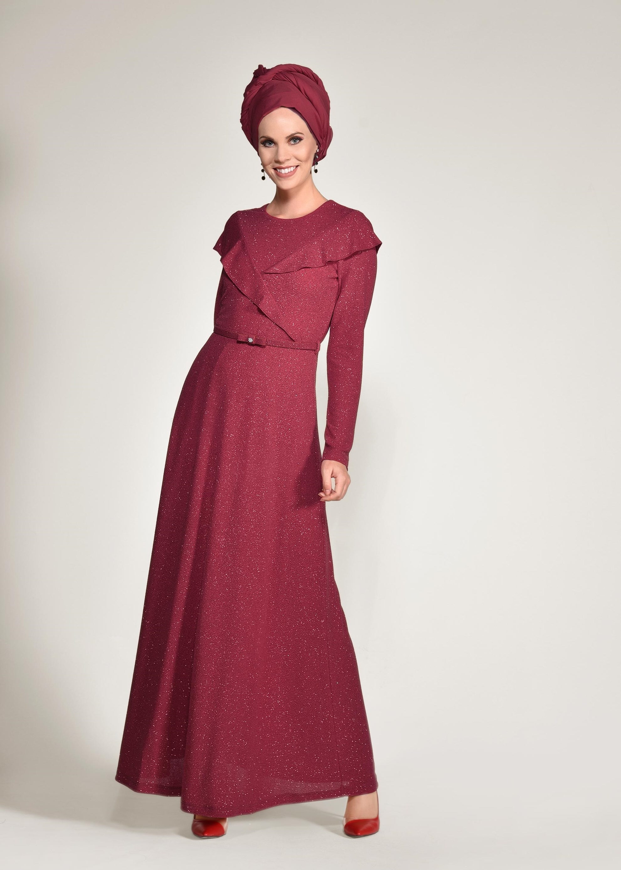 Tesettür giyim KIRMIZI BELİ KEMERLİ SİMLİ ABİYE ELBİSE 4308