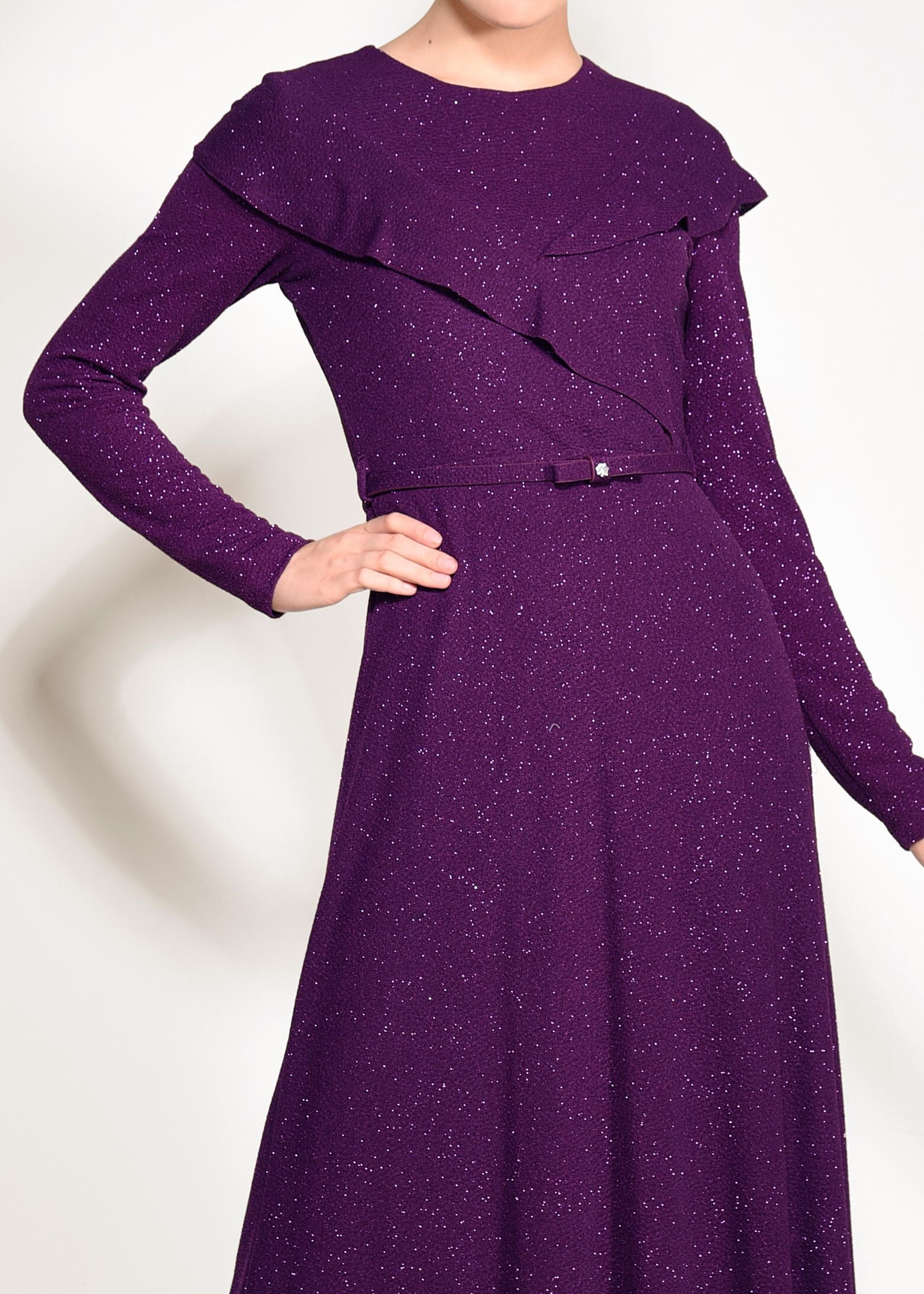 Tesettür giyim MOR BELİ KEMERLİ SİMLİ ABİYE ELBİSE 4308