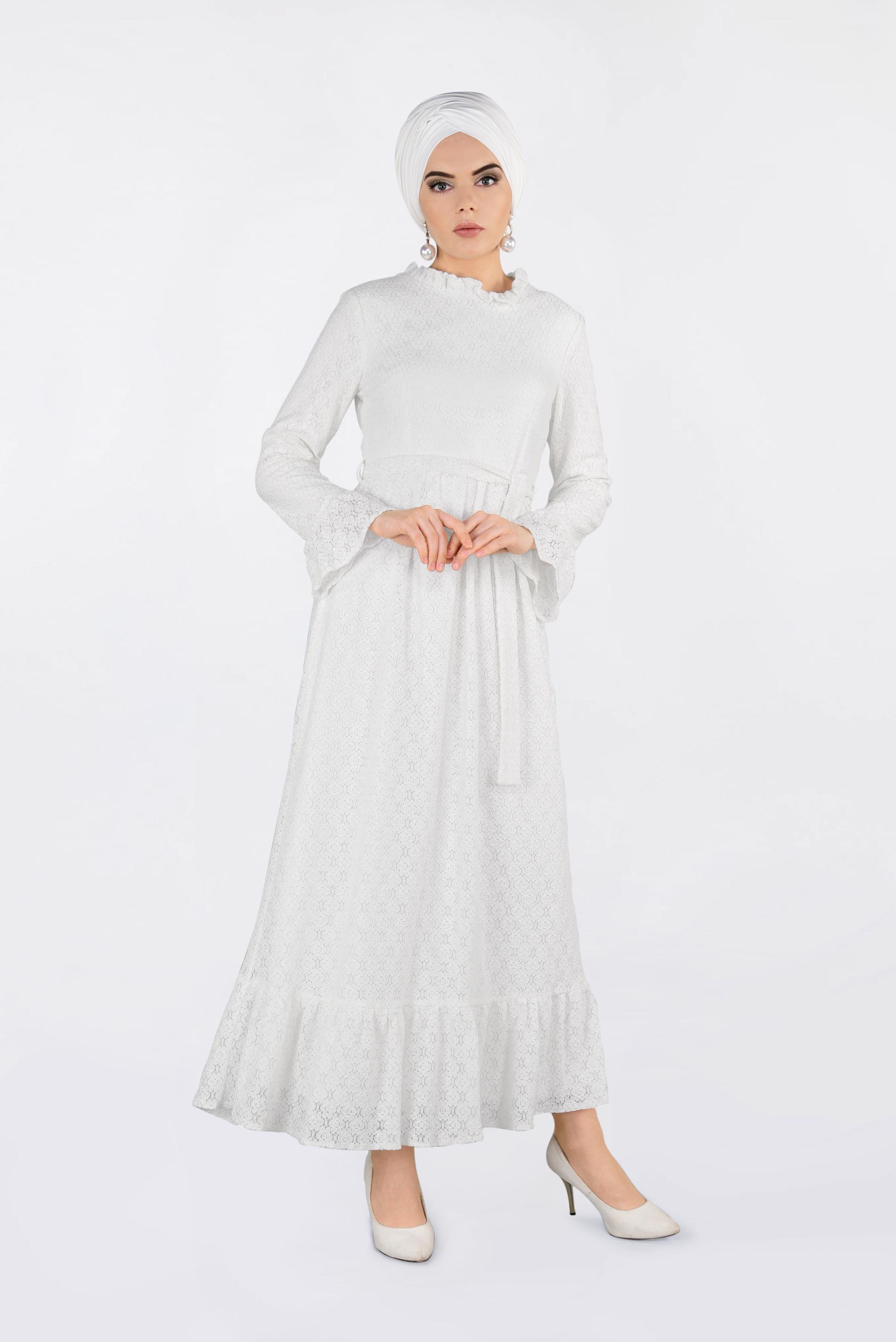 Tesettür giyim BEYAZ PİLİSE DETAYLI DANTEL ELBİSE 4359