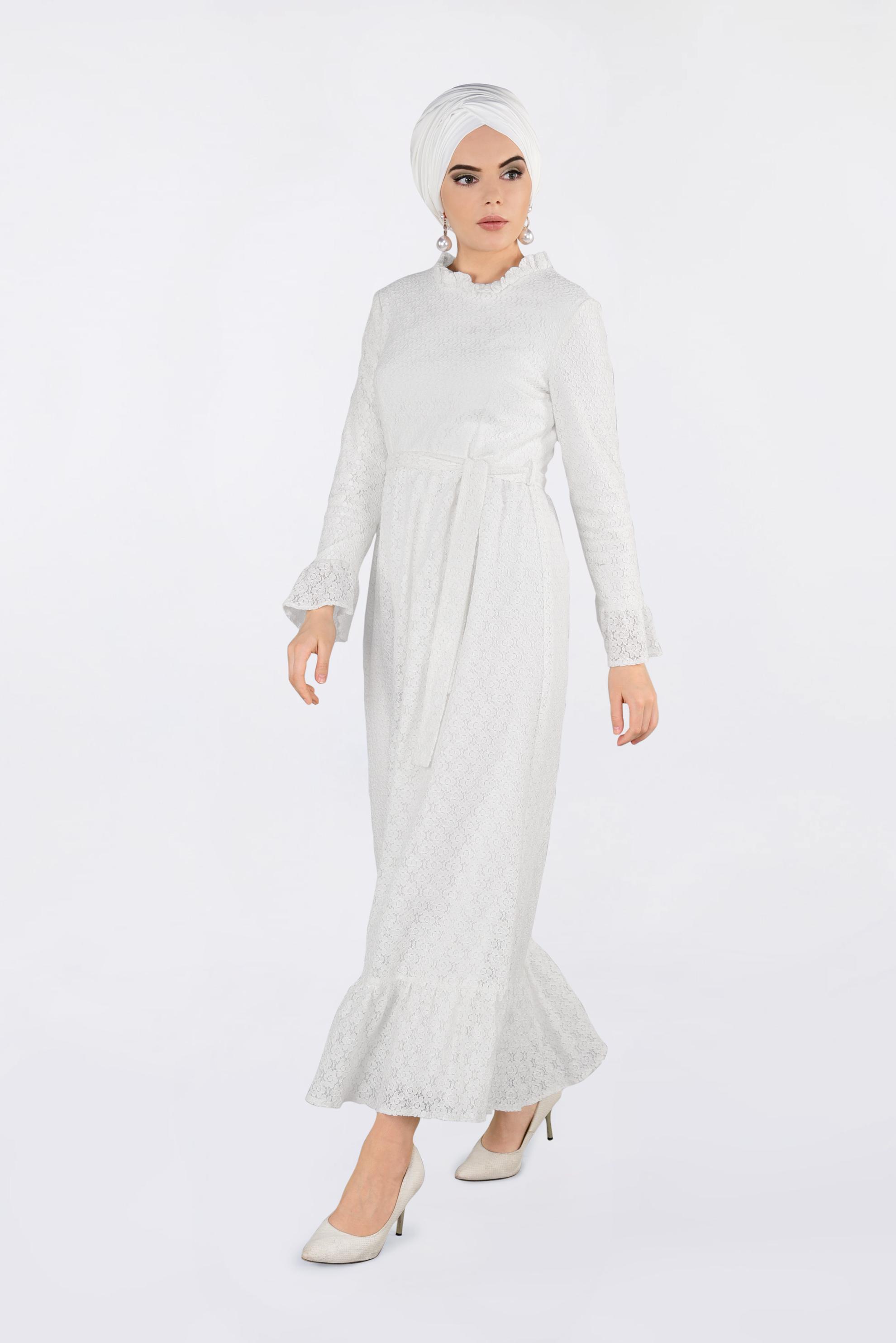 Tesettür giyim BEYAZ PİLİSE DETAYLI DANTEL ELBİSE 4359