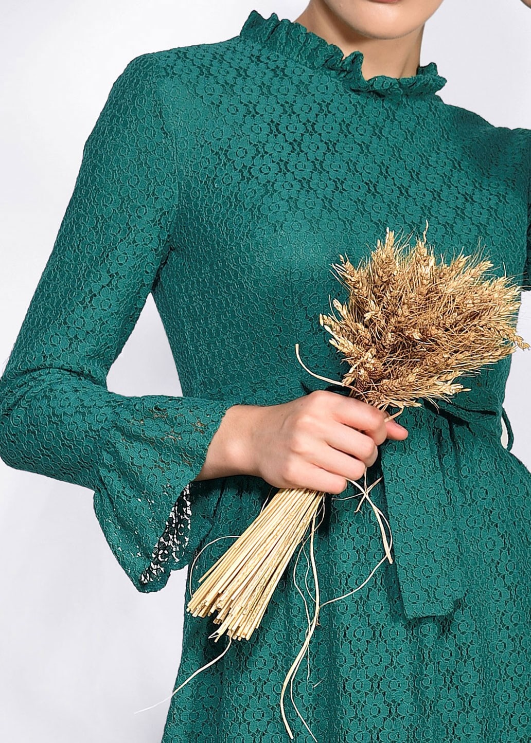 Tesettür giyim YEŞİL PİLİSE DETAYLI DANTEL ELBİSE 4359