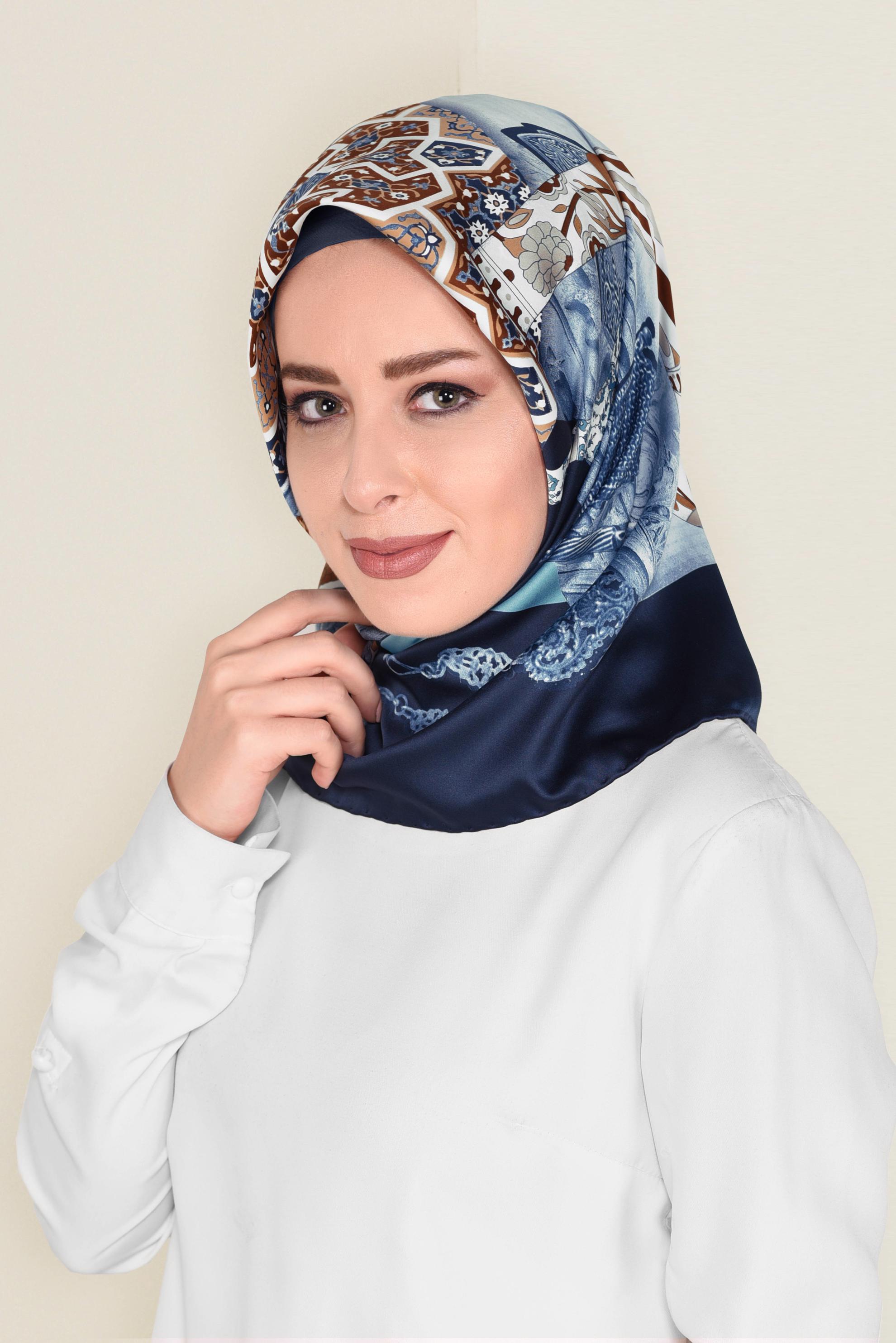 Tesettür giyim MAVİ 11391-1 ALVİNA DESENLİ EŞARP