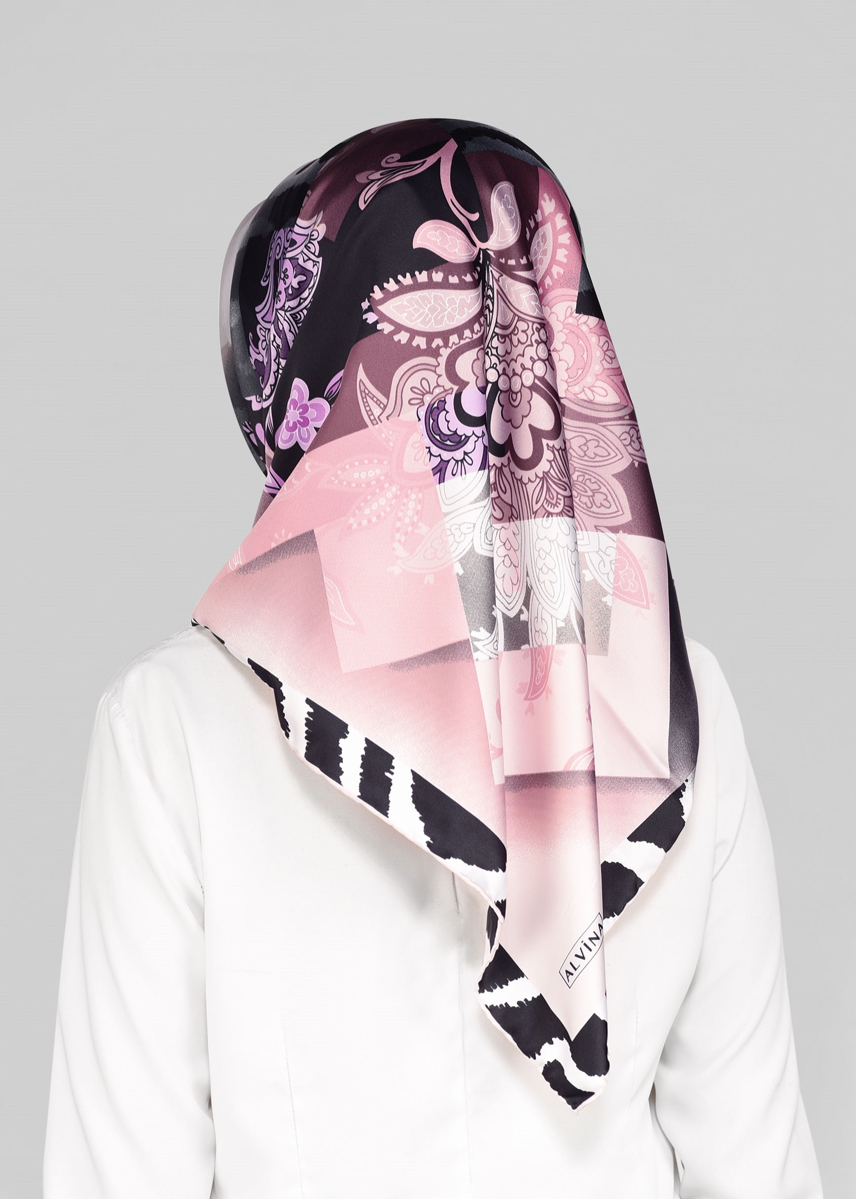 Tesettür giyim PEMBE 11392-1 ALVİNA DESENLİ EŞARP