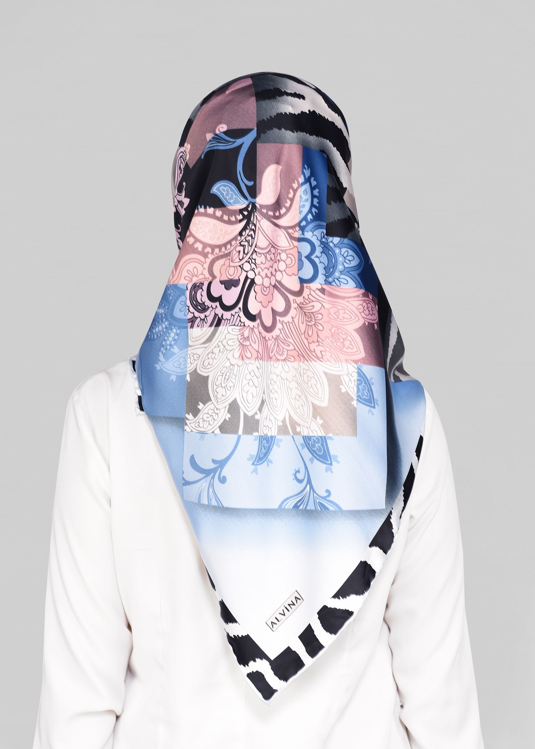 Tesettür giyim MAVİ 11392-1 ALVİNA DESENLİ EŞARP