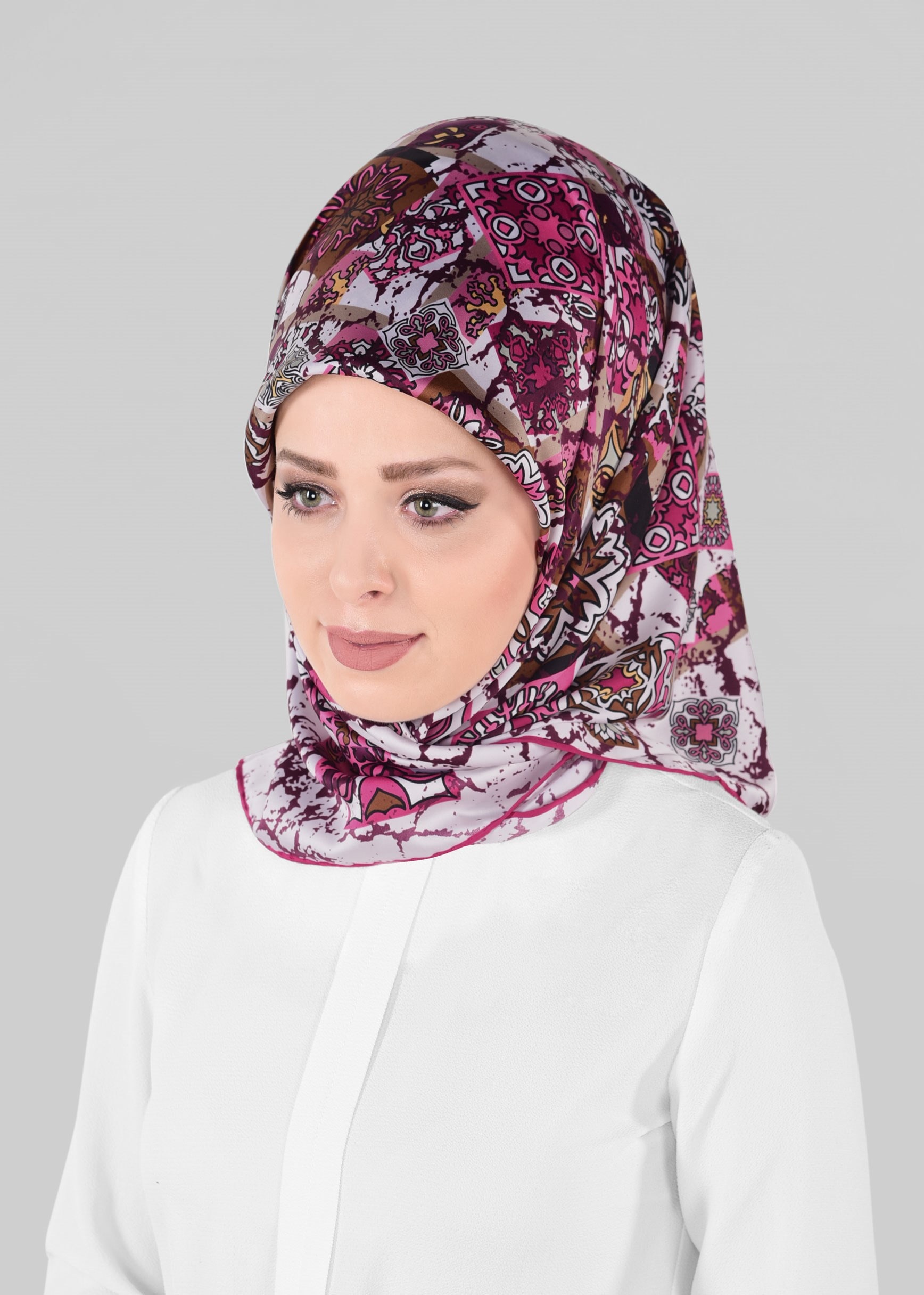 Tesettür giyim FUŞYA 12025-1 ALVİNA DESENLİ EŞARP