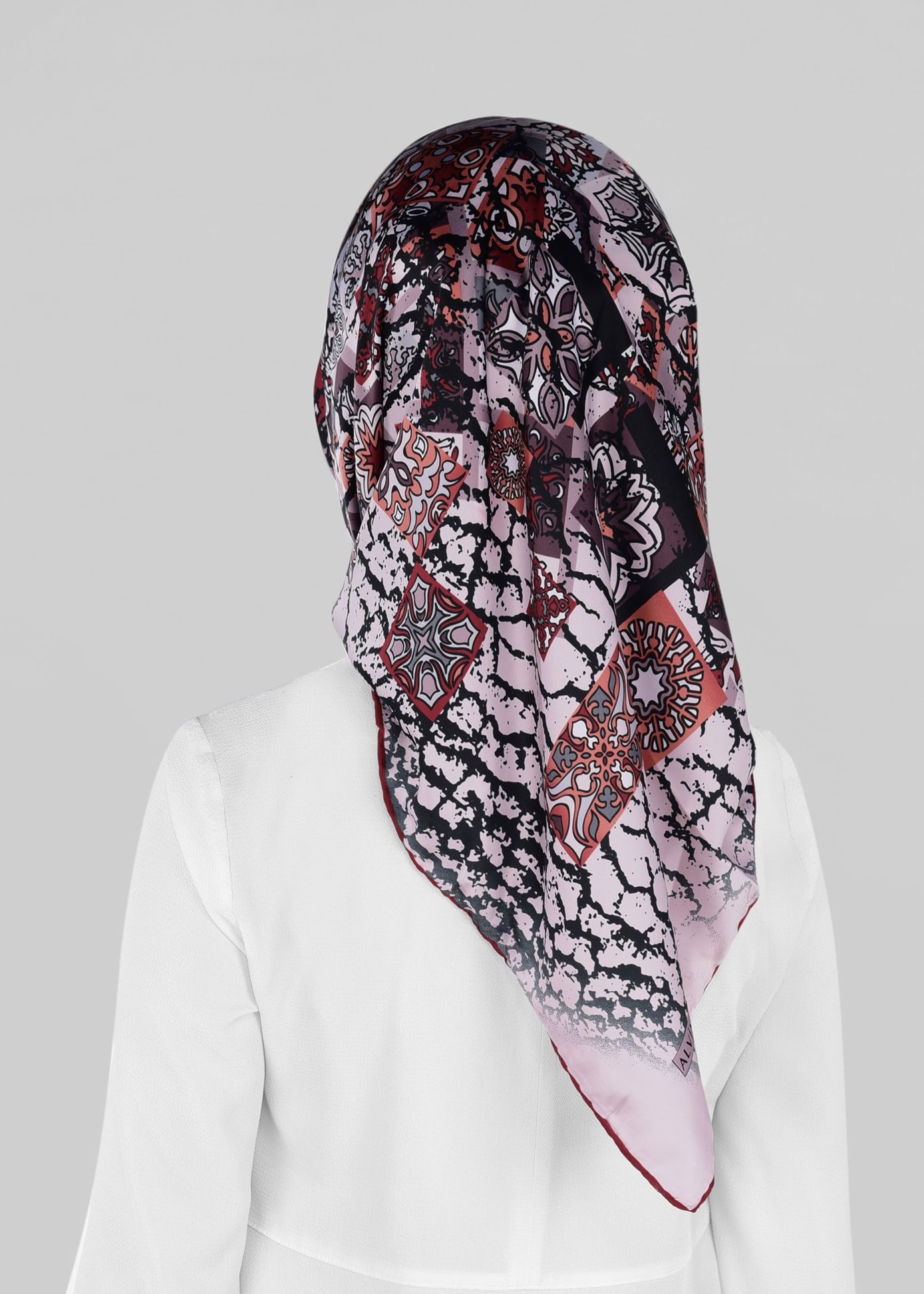 Tesettür giyim PUDRA 12025-1 ALVİNA DESENLİ EŞARP