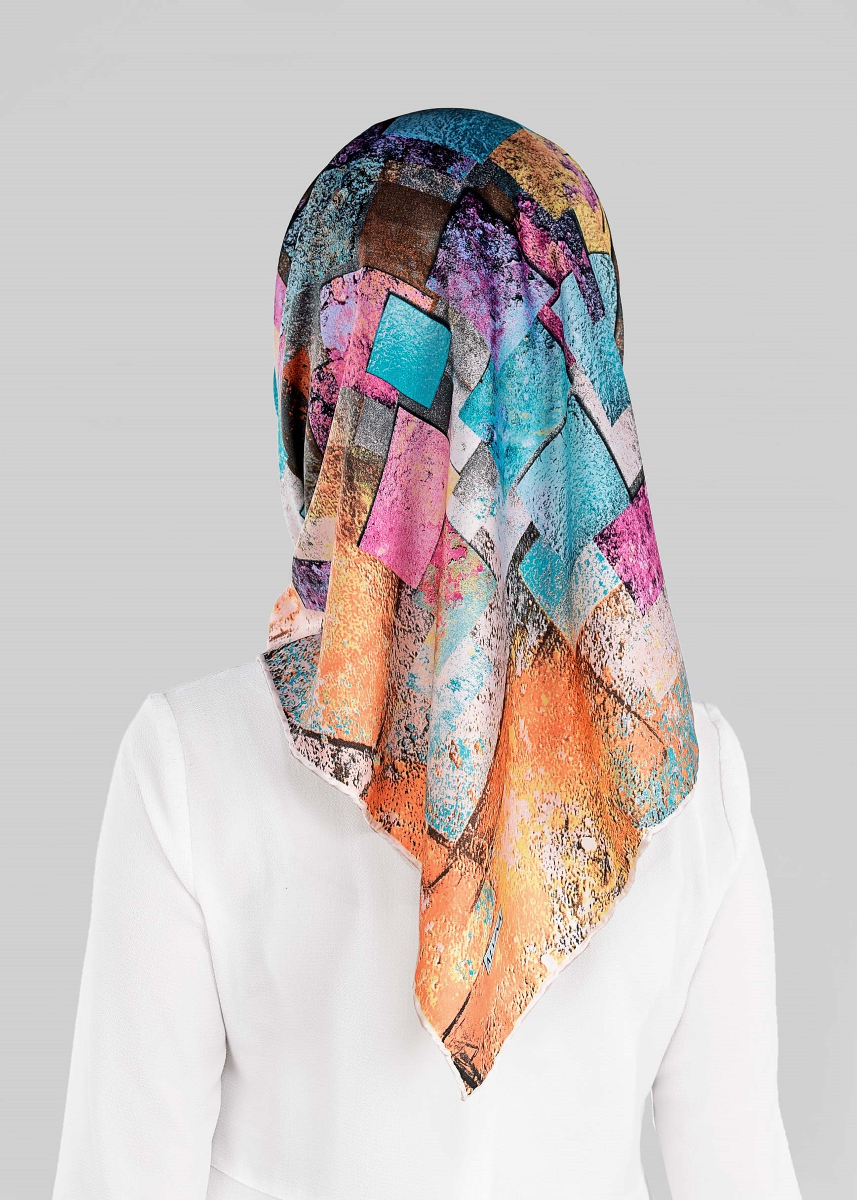 Tesettür giyim TURUNCU 12026-1 ALVİNA DESENLİ EŞARP